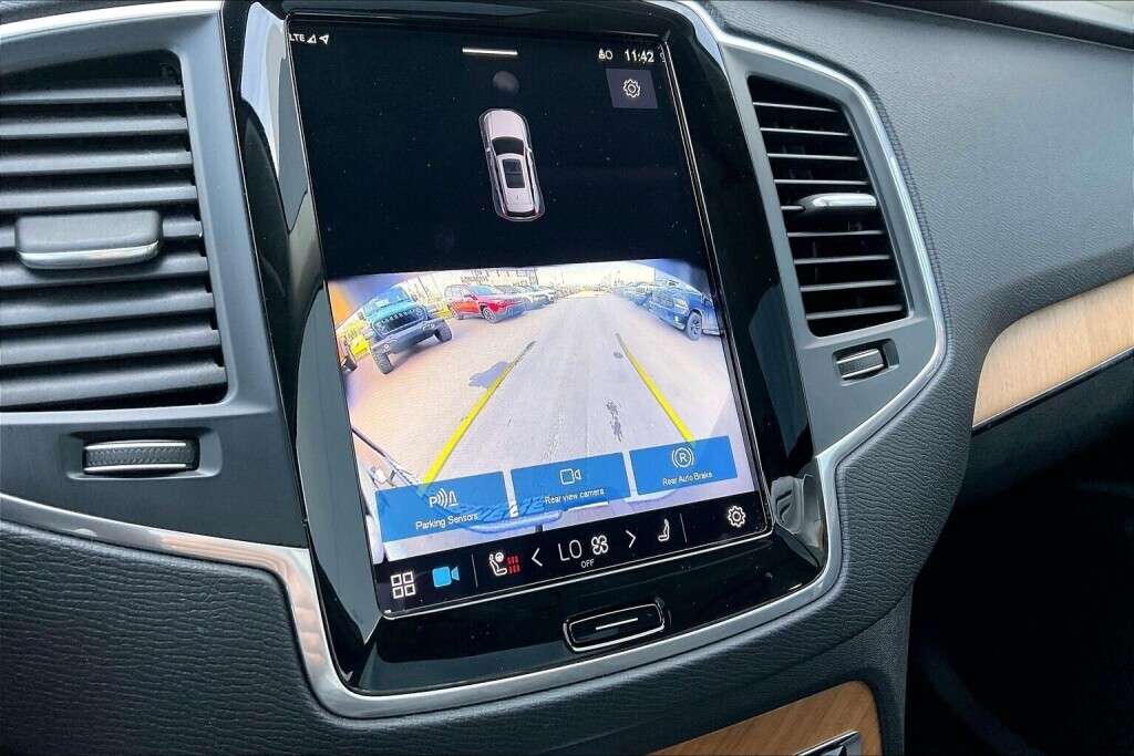 2024 Volvo XC90 B6 Awd thumb 23