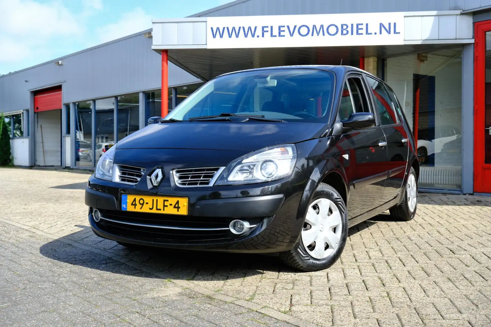 Renault Scenic 1.6-16V Business Line Aut. Pano|Navi|Clima Zwart - 1