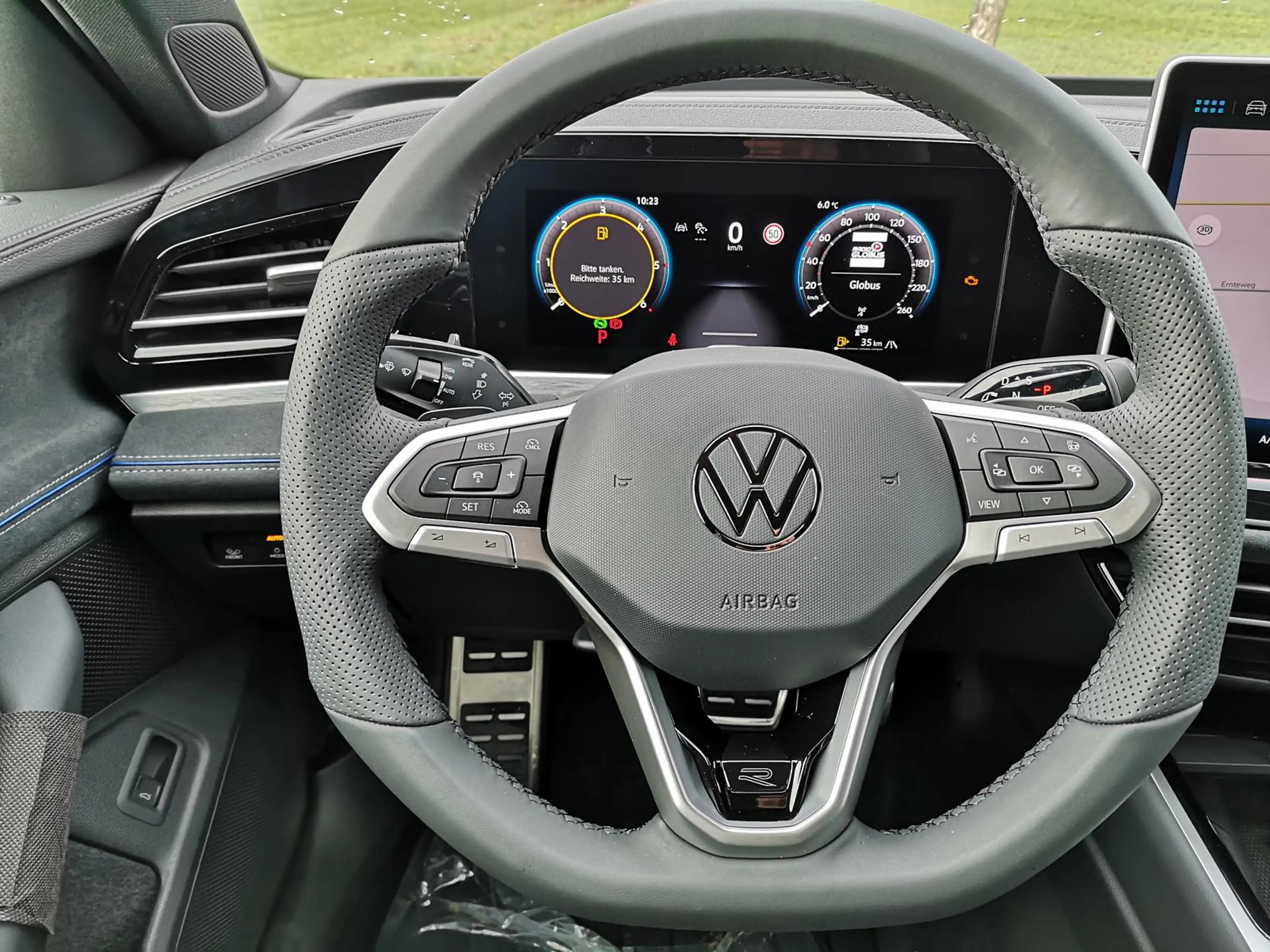 Volkswagen Passat Variant 2.0 TDI DSG 4Motion R-Line Pano 19 Zoll Head Up AH — photo 5