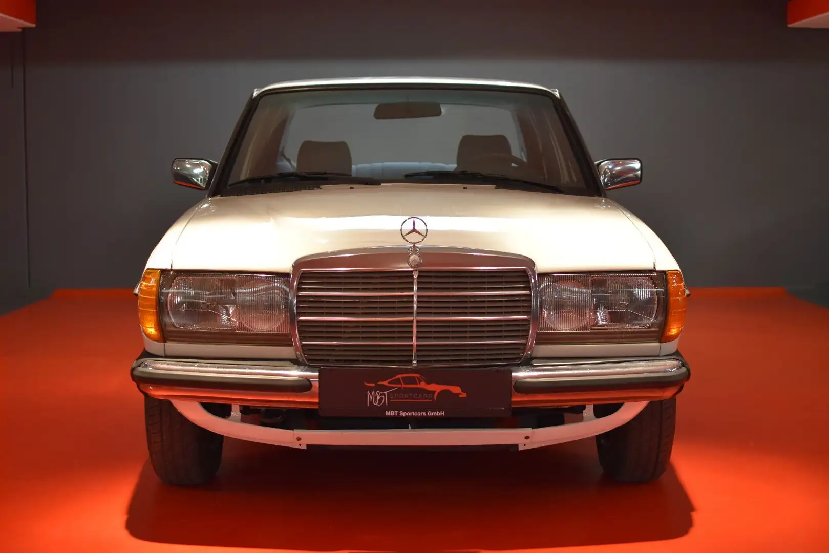 Mercedes-Benz 230 E/2,3 136PS/W123/DEUTSCHES AUTO/WENIG KM/TOP! Wit - 1