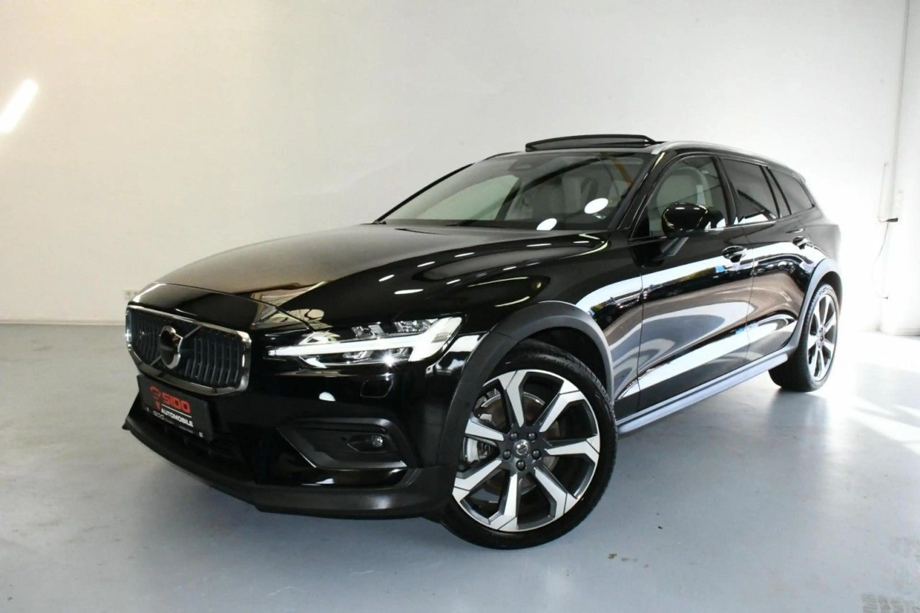 Volvo V60 Cross Country Country B4 AWD Ultim ACC*PAN*HuD*MASSG Klima Navi