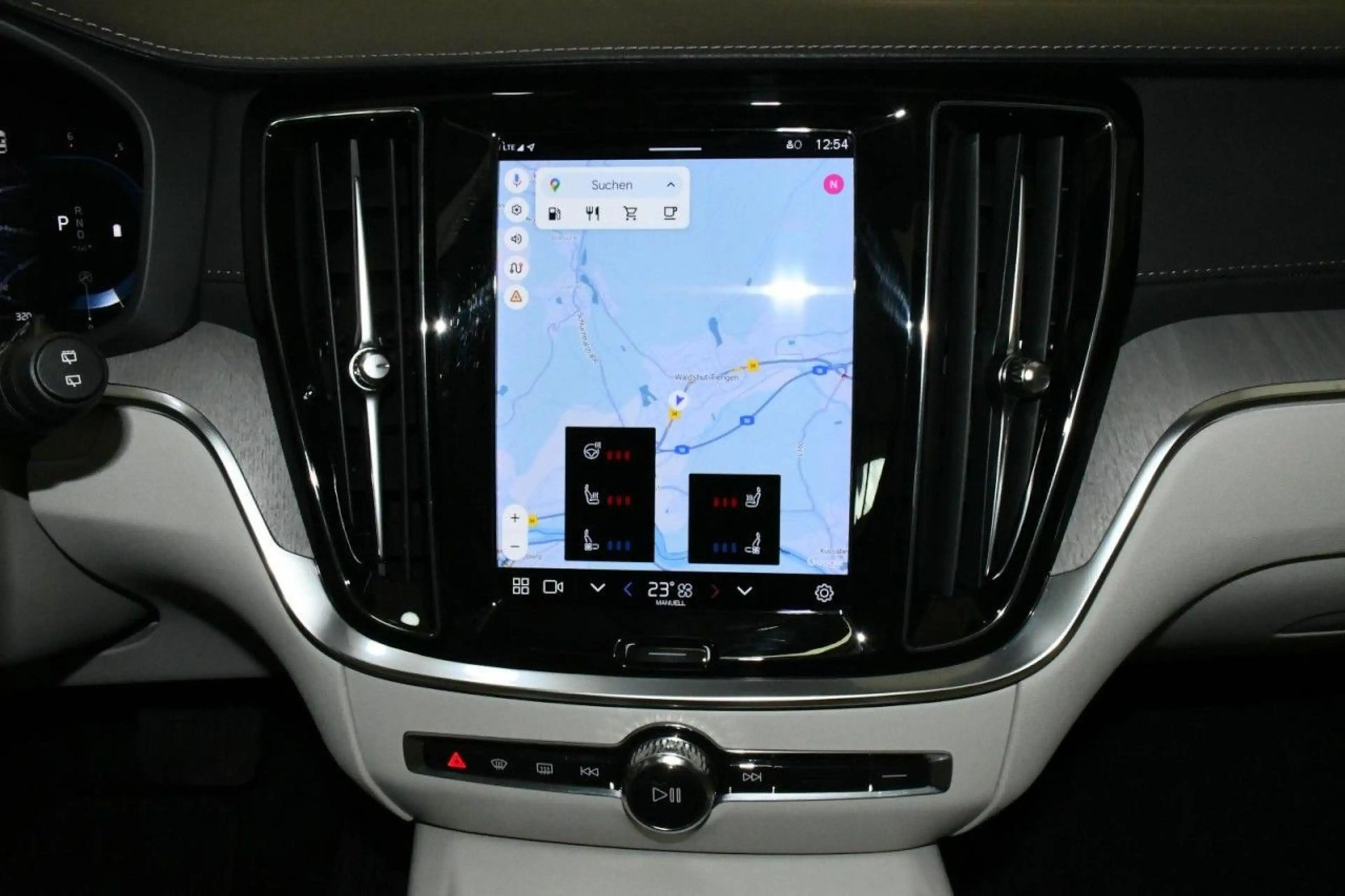 Volvo V60 Cross Country Country B4 AWD Ultim ACC*PAN*HuD*MASSG Klima Navi — photo 14