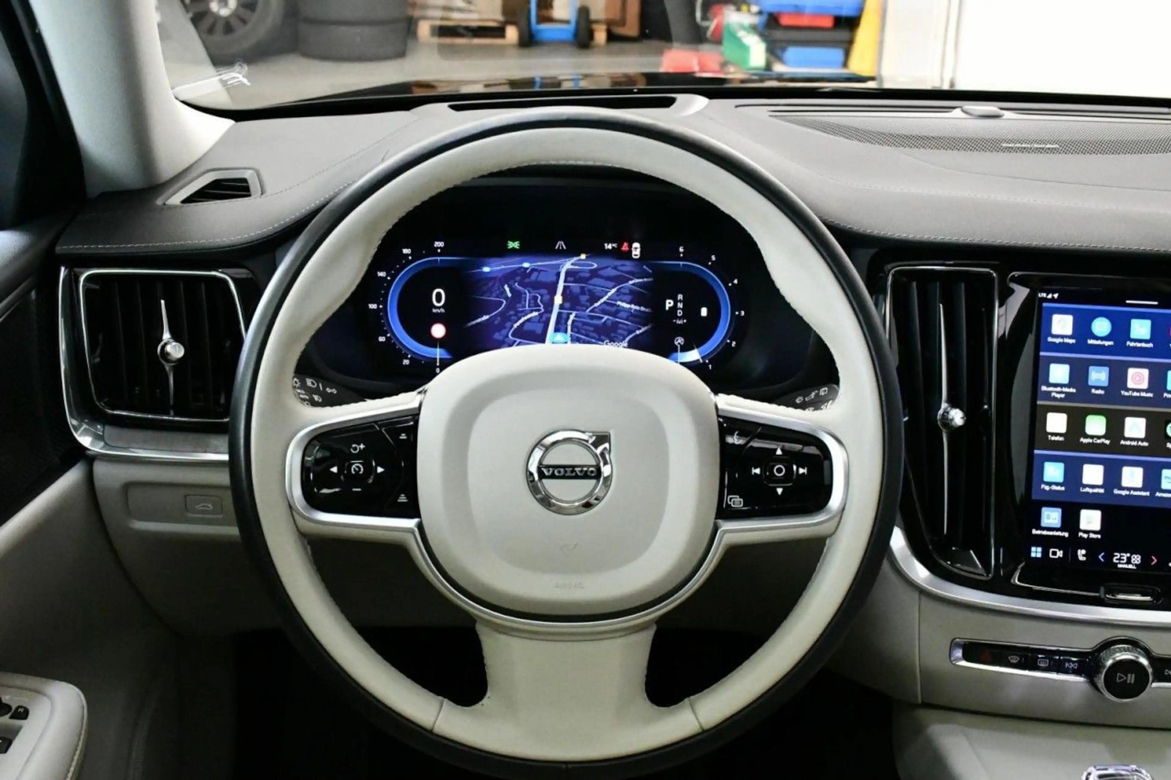 Volvo V60 Cross Country Country B4 AWD Ultim ACC*PAN*HuD*MASSG Klima Navi — photo 13
