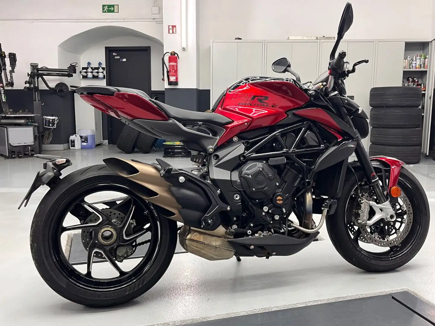 MV Agusta Brutale 800 RR *1.HAND* GARANTIE* TOP* - 2