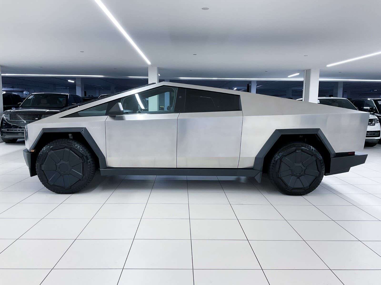 2024 Tesla Cybertruck AWD | Moonroof | Navigation | Bluetooth | Heated S — photo 1