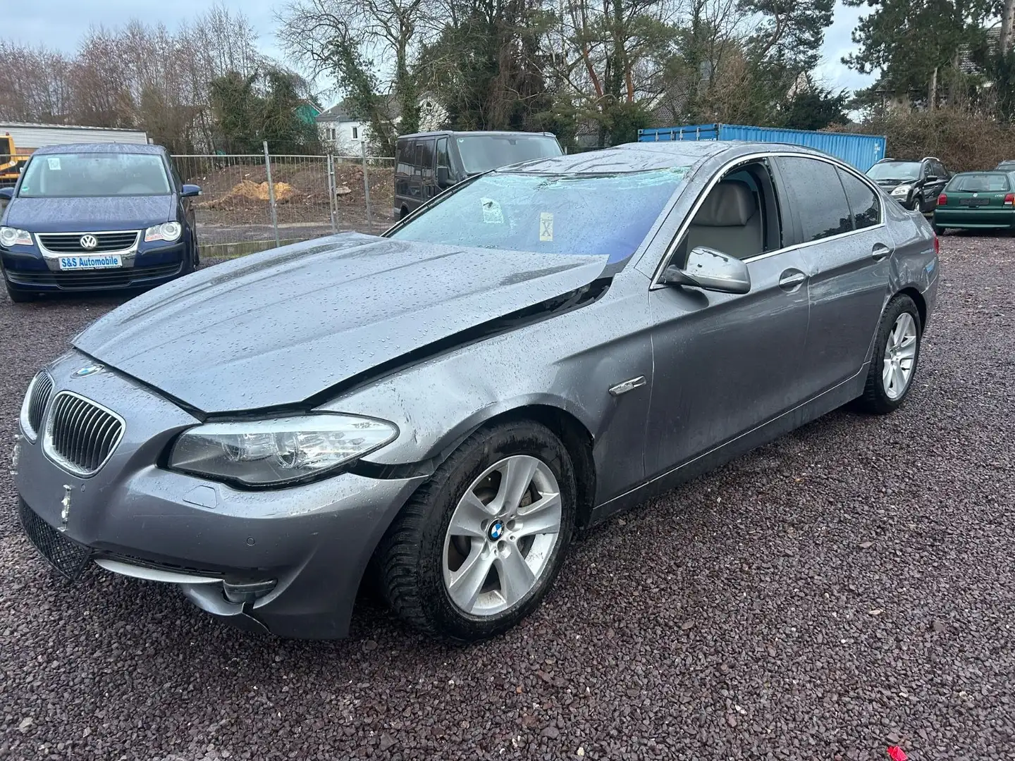 BMW 528 i Lim. xDrive *Autom.*Navi*Bi-Xenon*UNFALL* Grau - 1