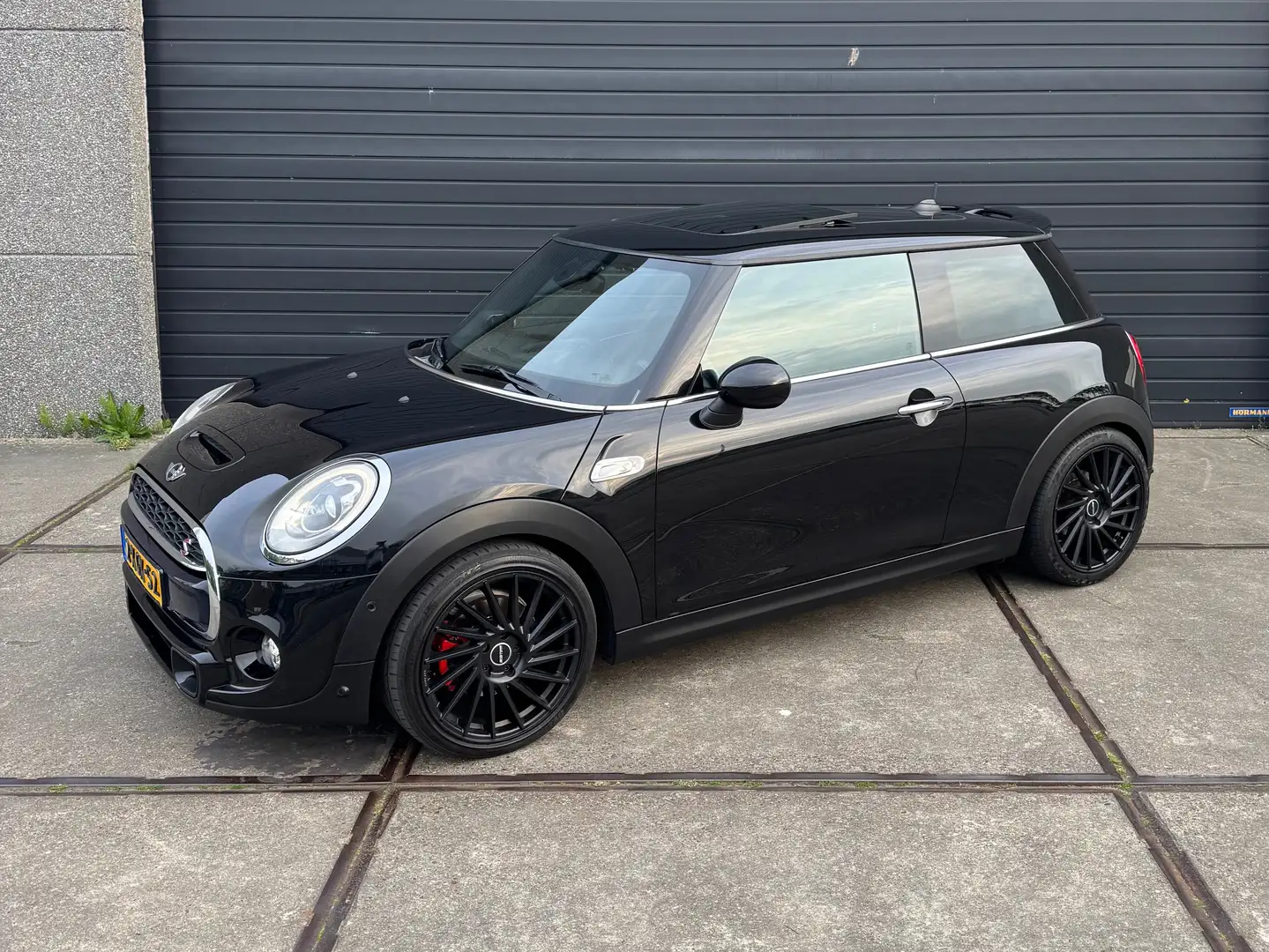 MINI Cooper Cooper 2.0 Coop.S Chili SB Zwart - 1