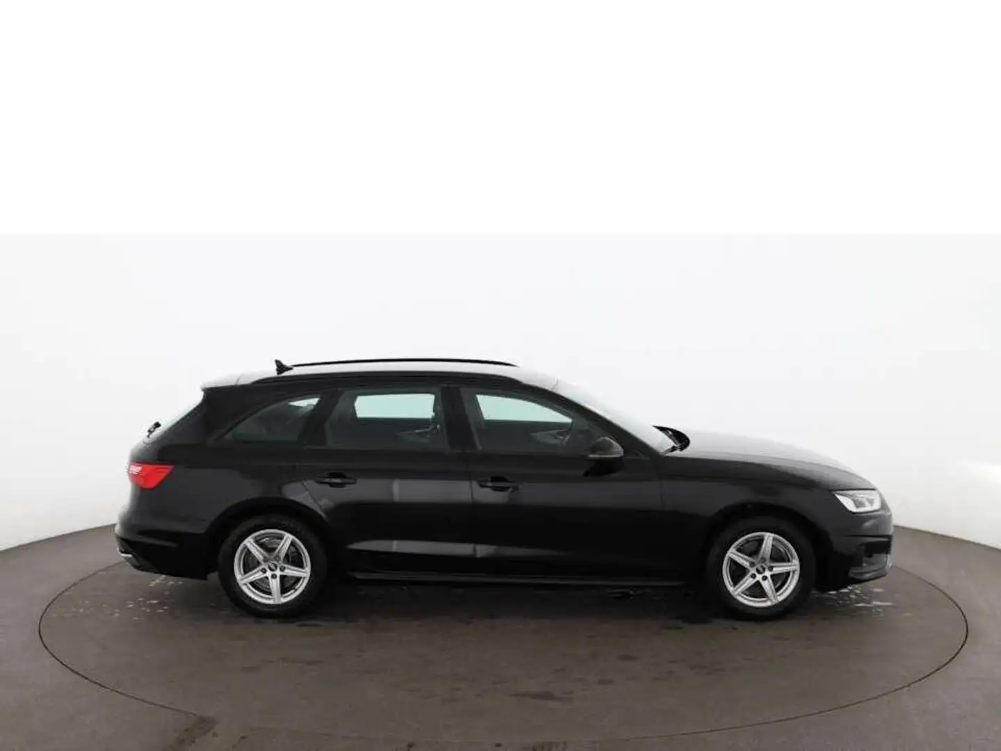 Audi A4 Avant 30 TDI Aut LED NAVI SITZHZG ASSIST TEMP Zwart - 2