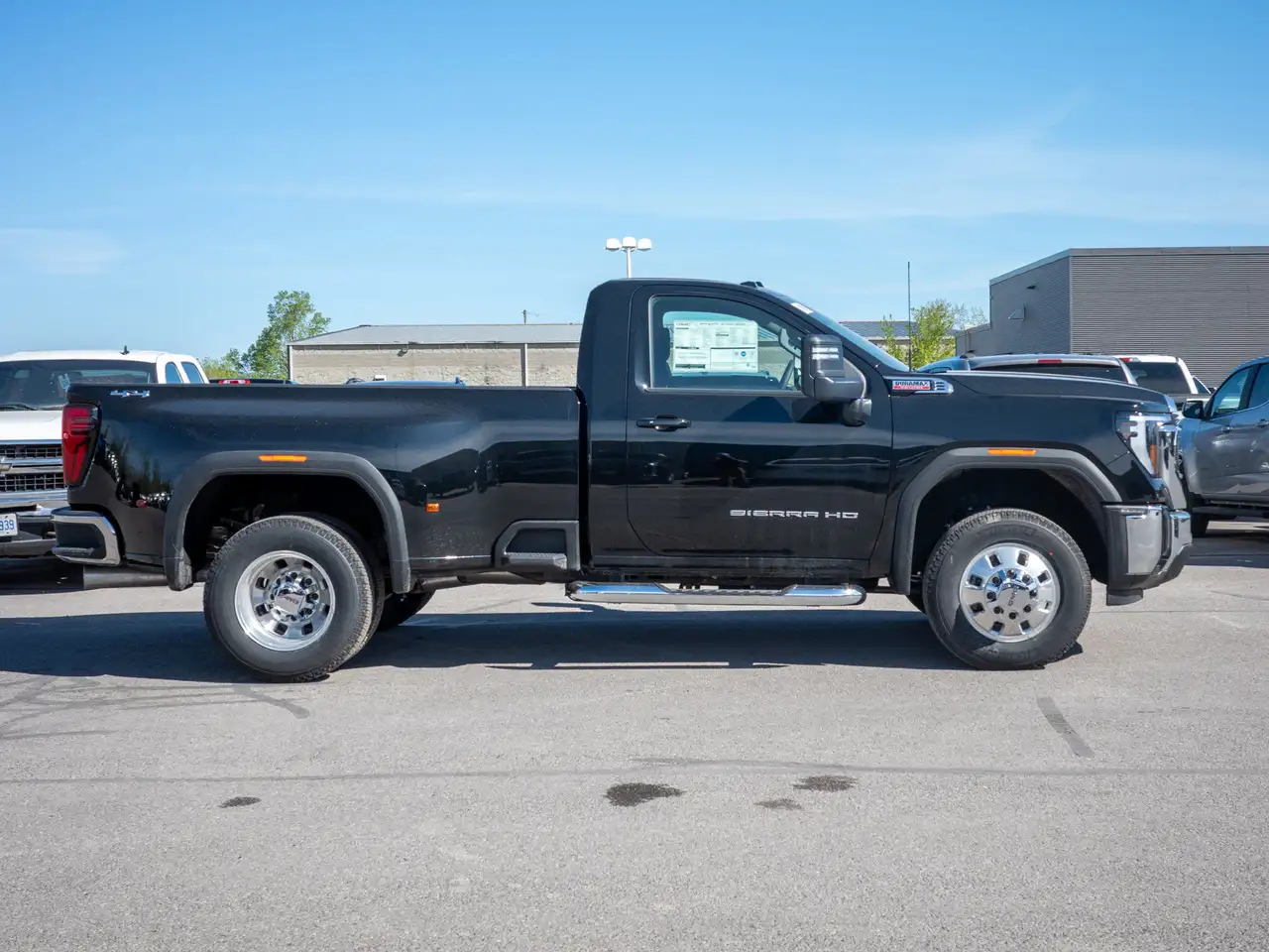 GMC Sierra 3500HD снимка GMC Sierra 3500HD