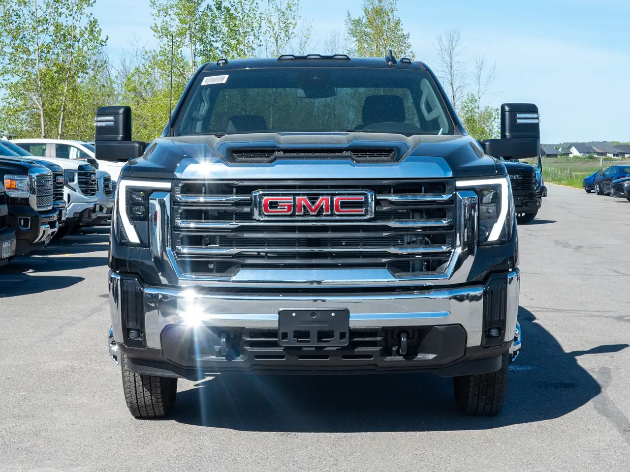 GMC Sierra 3500HD снимка GMC Sierra 3500HD