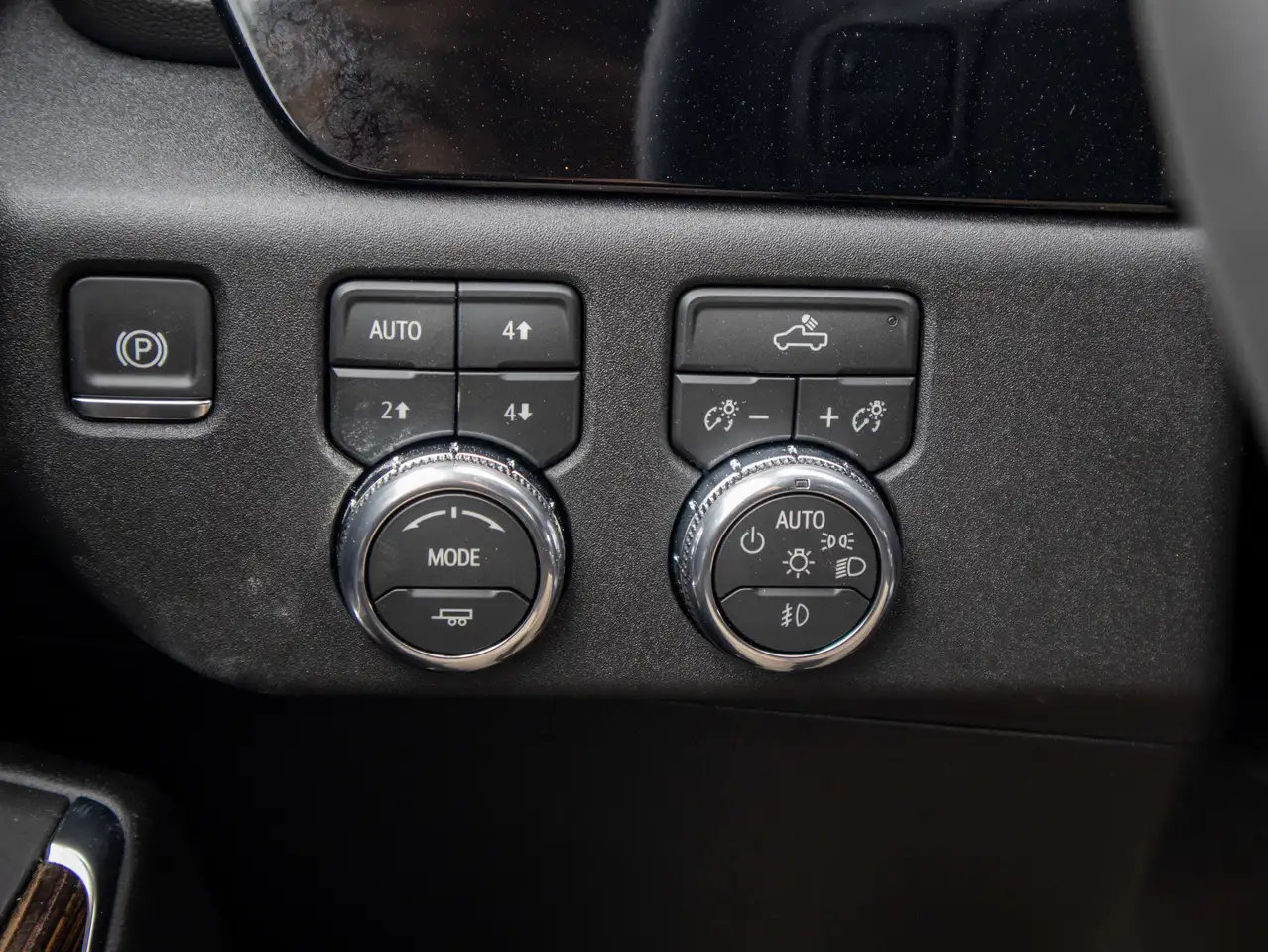 GMC Sierra 3500HD снимка GMC Sierra 3500HD