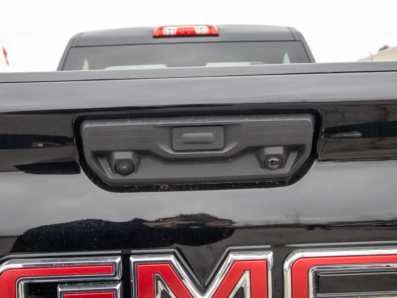GMC Sierra 3500HD снимка GMC Sierra 3500HD