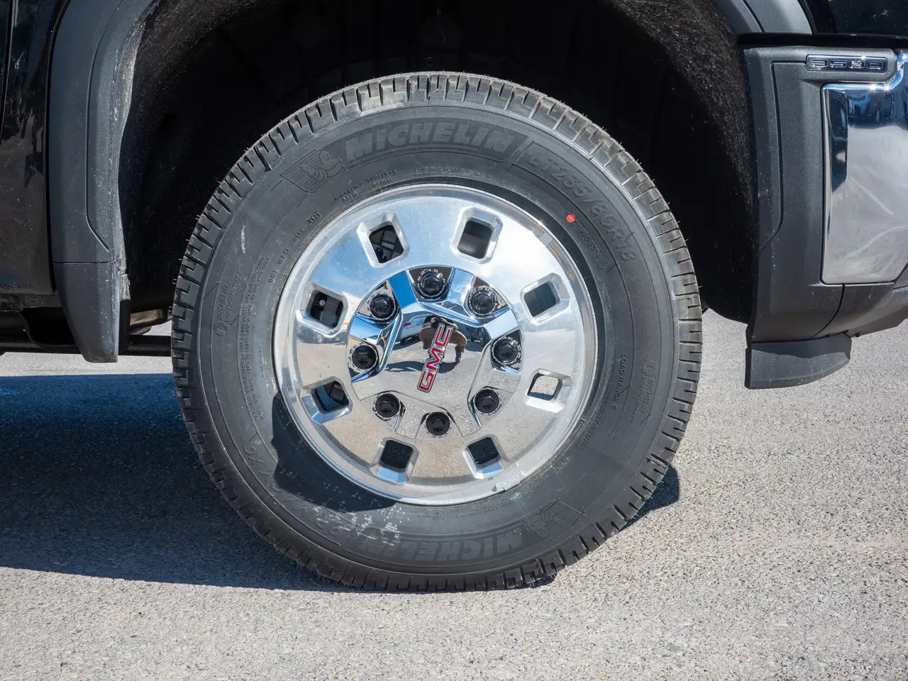 GMC Sierra 3500HD снимка GMC Sierra 3500HD