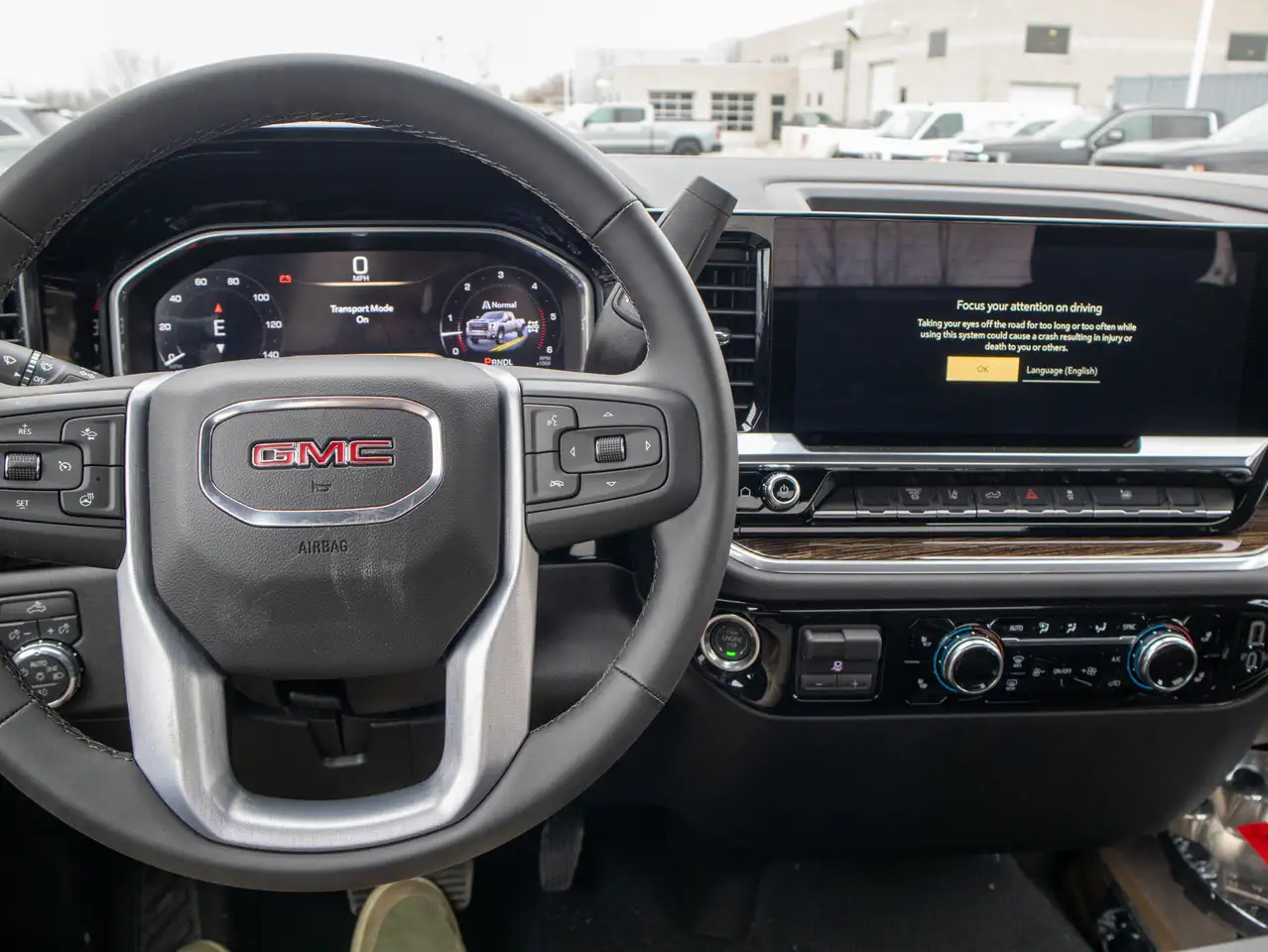 GMC Sierra 3500HD снимка GMC Sierra 3500HD