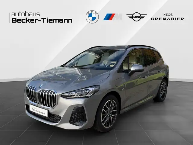 Bmw 225 e xDrive Active Tourer 18" / M Paket / Pano / Harm