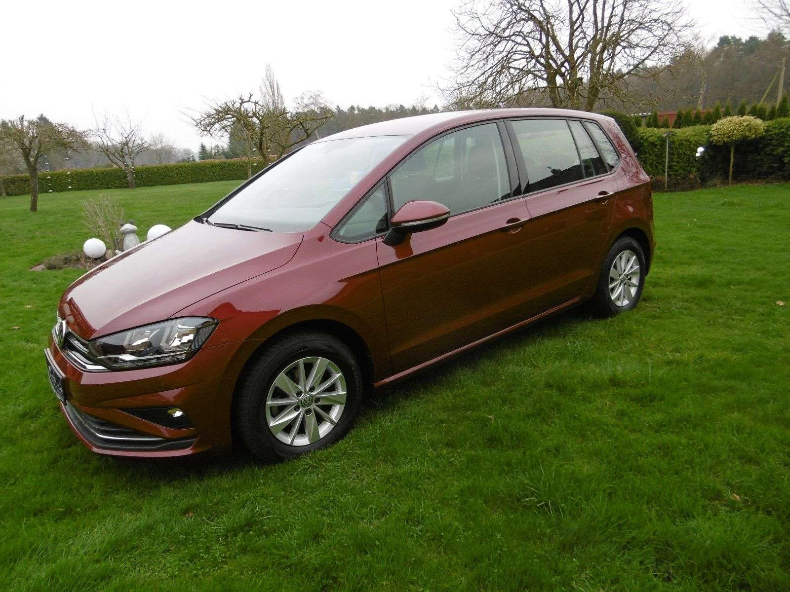 Second hand Volkswagen Golf Sportsvan 1.0