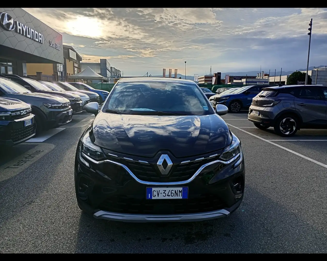 Renault Captur II techno TCe 90 Nero - 2