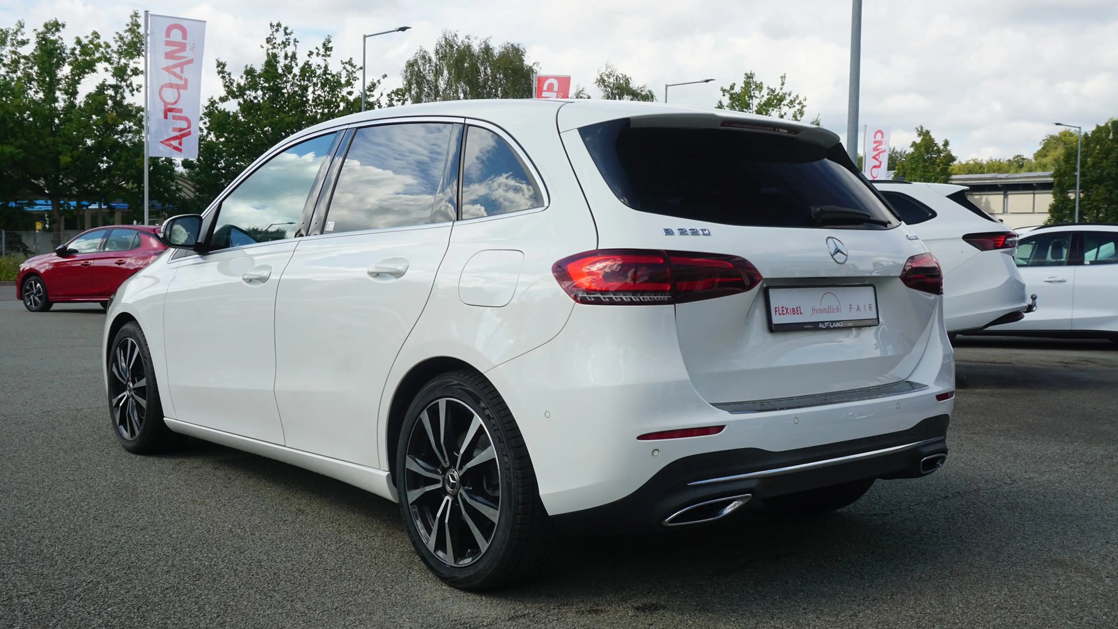 Mercedes-Benz B 220 B220 4Matic Progressive 4-Matic LED Navi PDC USB — photo 5