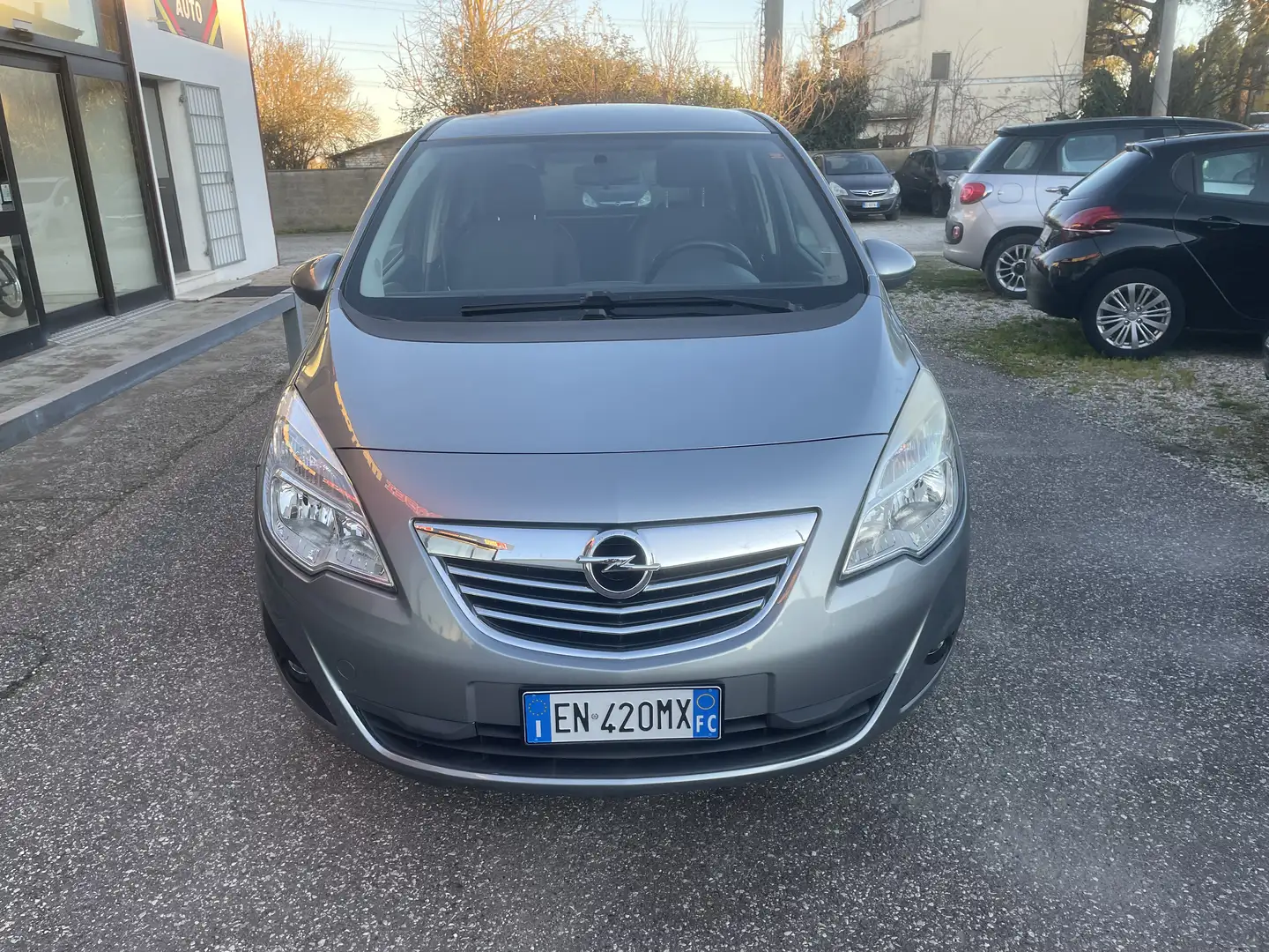 Opel Meriva Meriva II 2010 1.4t Elective Gpl-tech 120cv Grau - 2