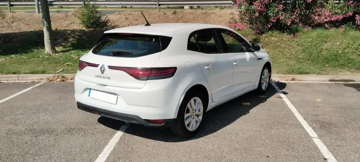 Renault Mégane 2023, foto 16
