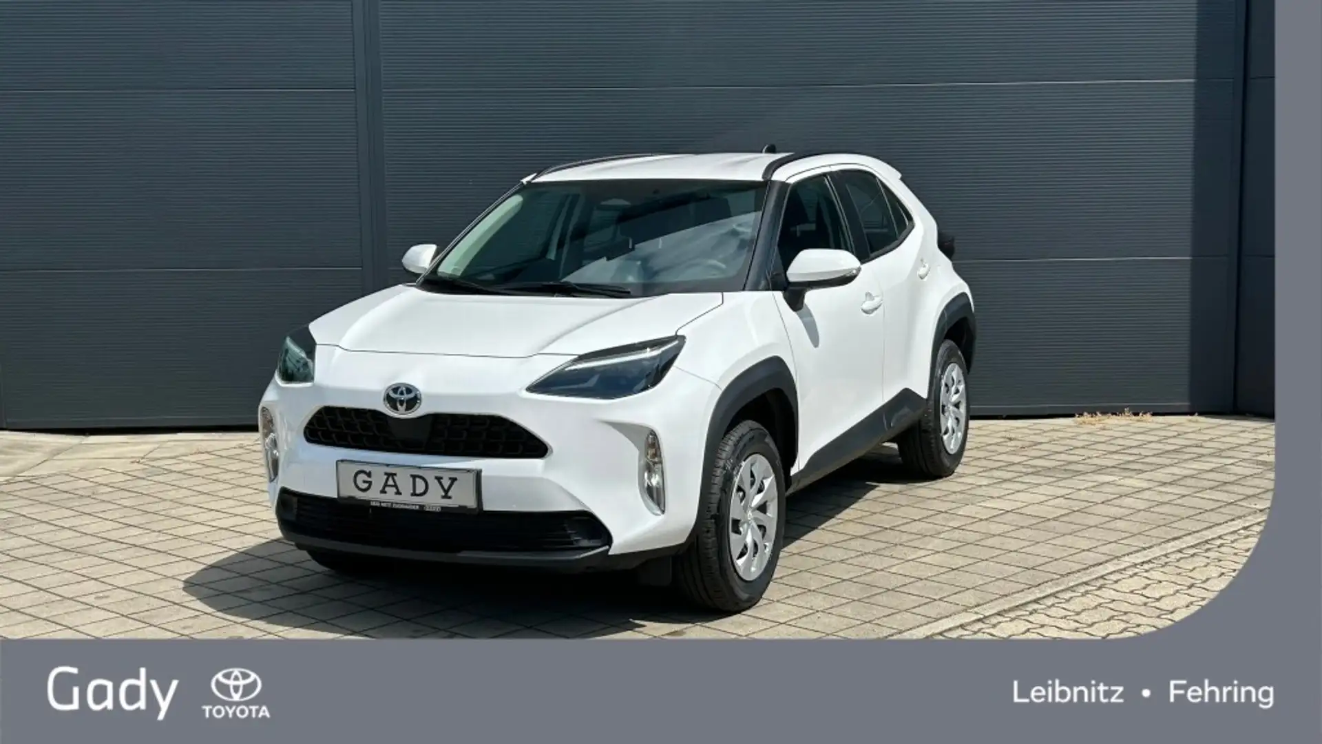 Toyota Yaris Cross 1,5 VVT-i Hybrid City Aut. Weiß - 1