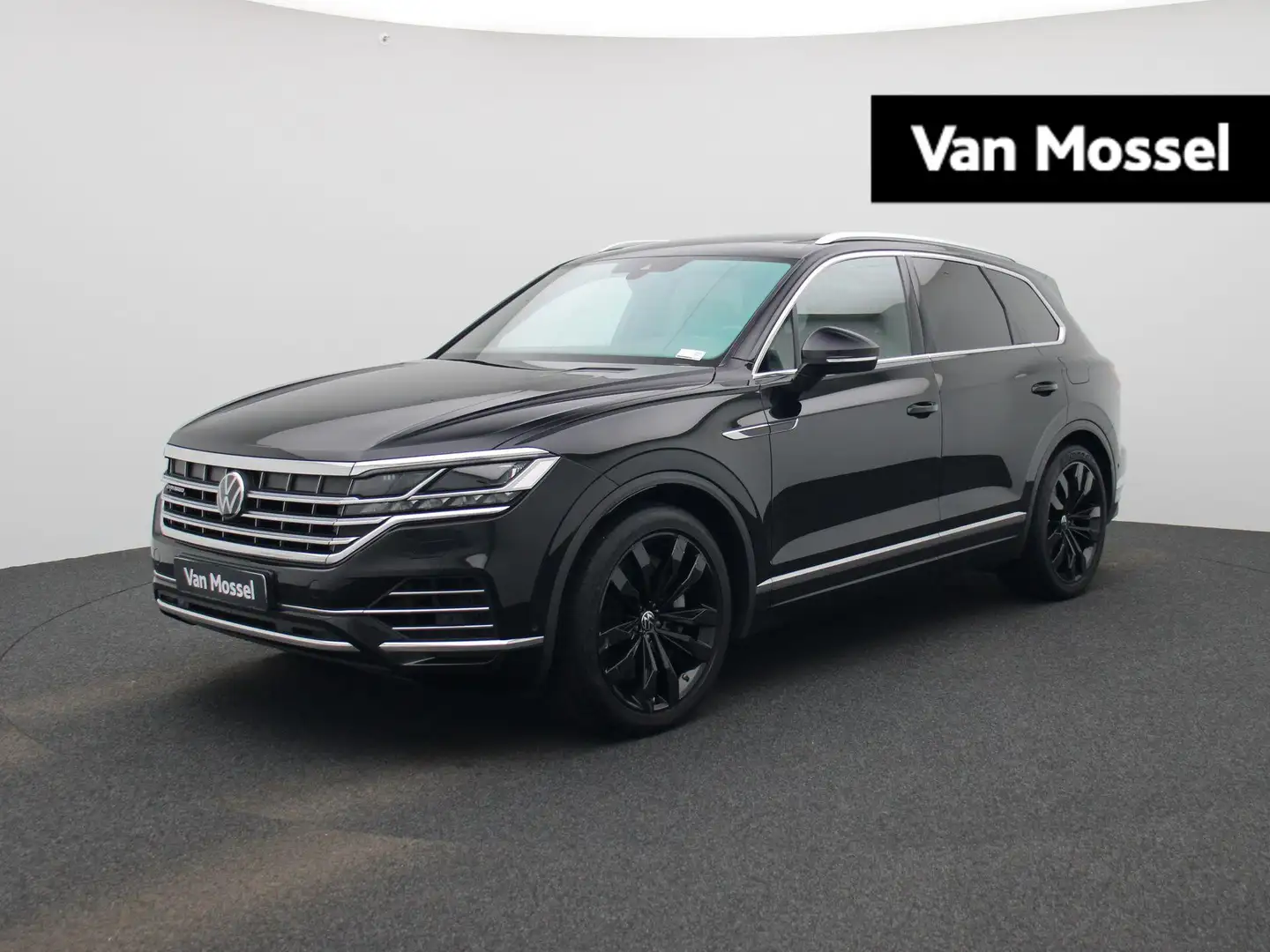 Volkswagen Touareg Elegance 3.0 TSi eHybrid 4MOTION 381 PK | Automaat Zwart - 1