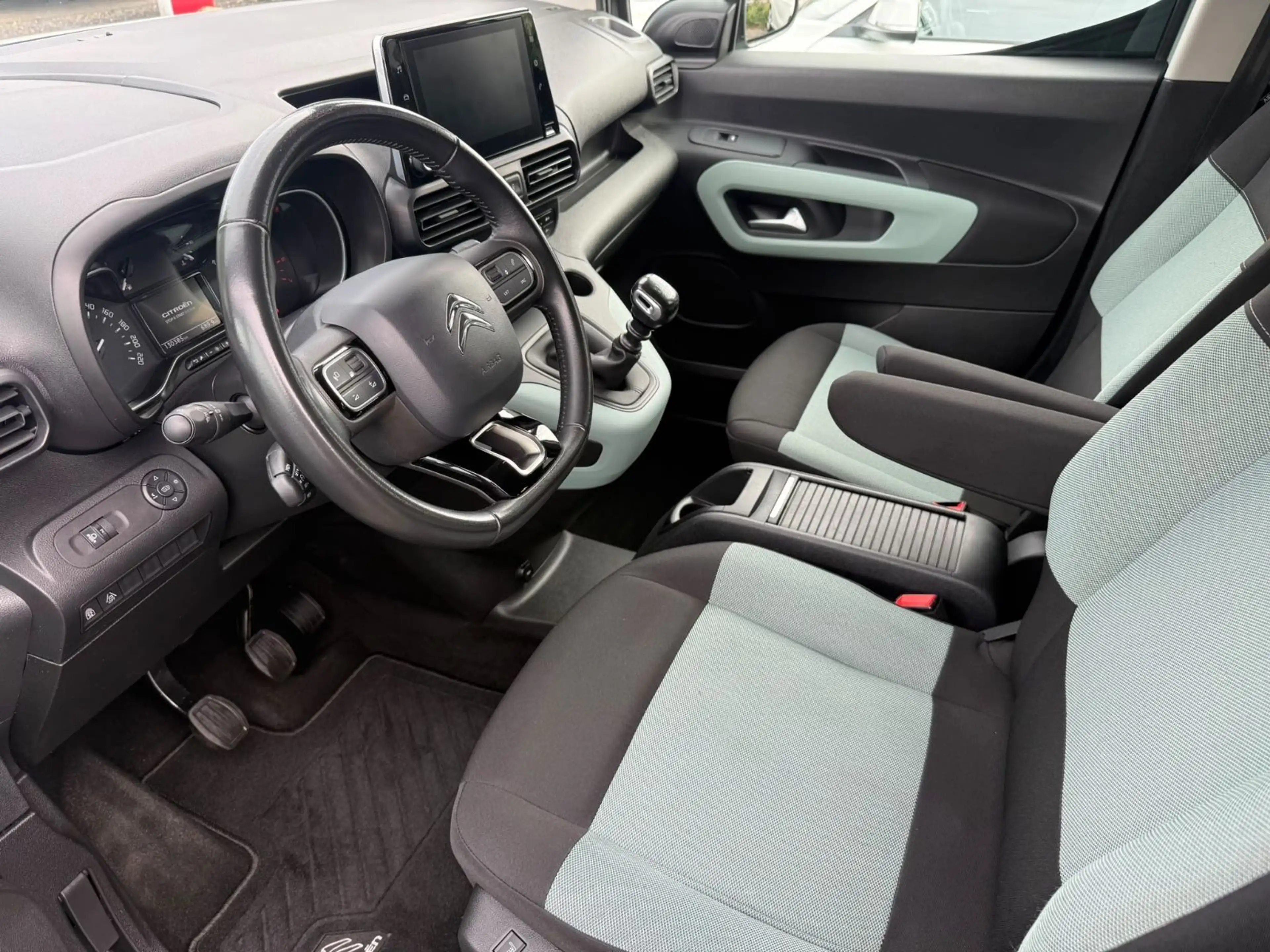 Citroen Berlingo Shine XL |7 Sitzer| — photo 7