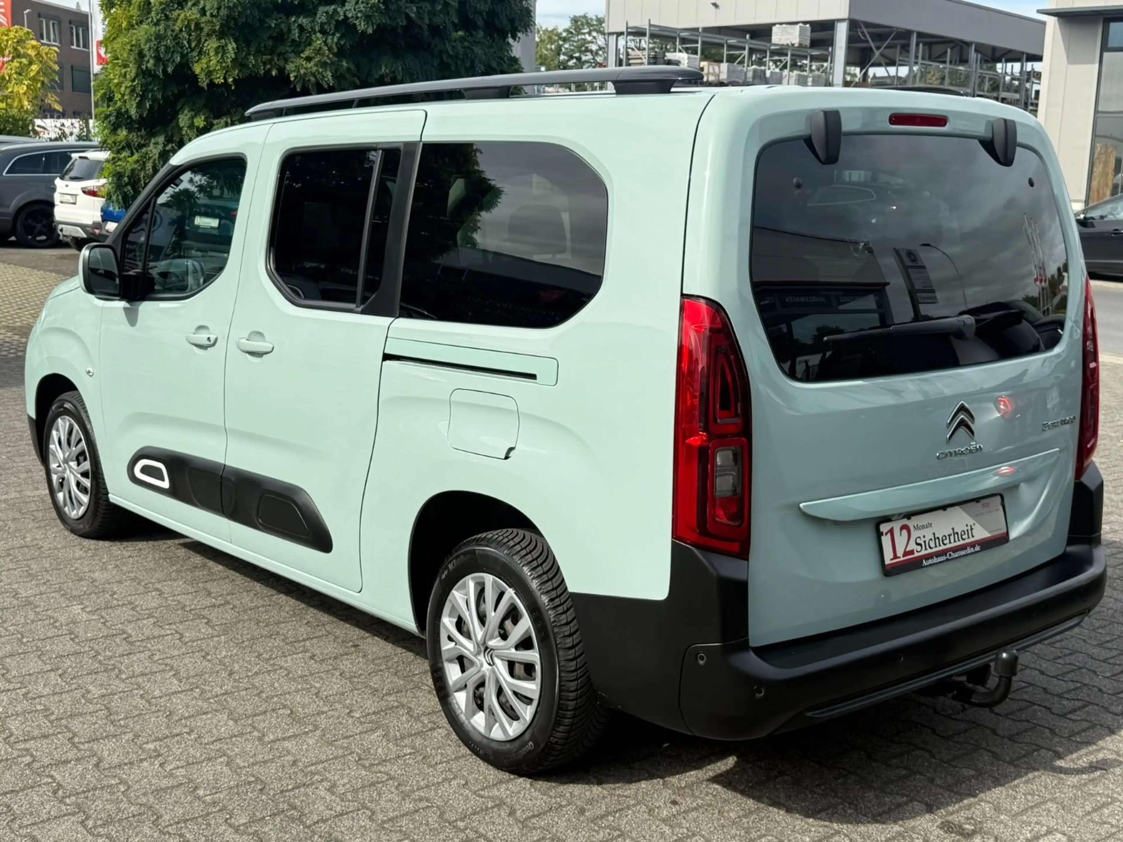 Citroen Berlingo Shine XL |7 Sitzer| — photo 4