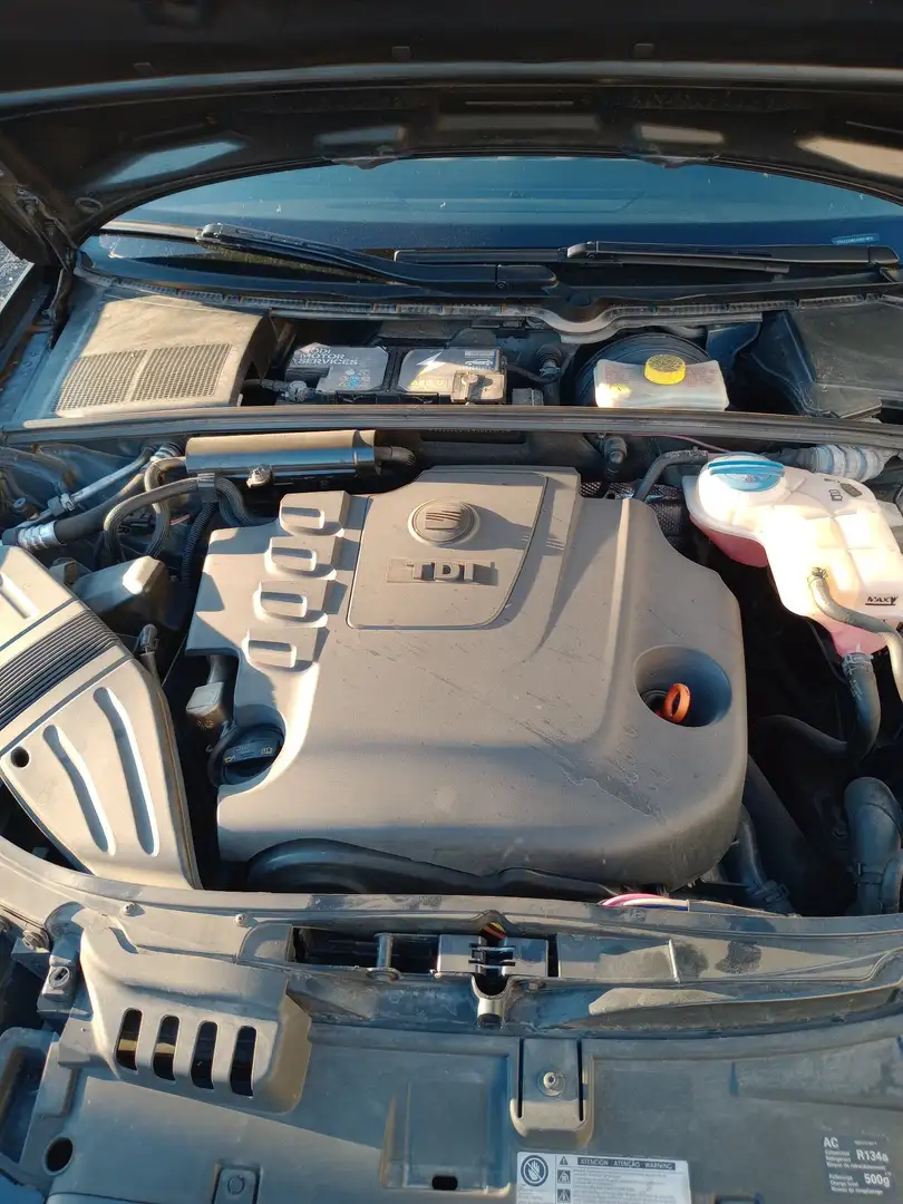 SEAT Exeo ST 2.0TDI CR Style 143 - 1