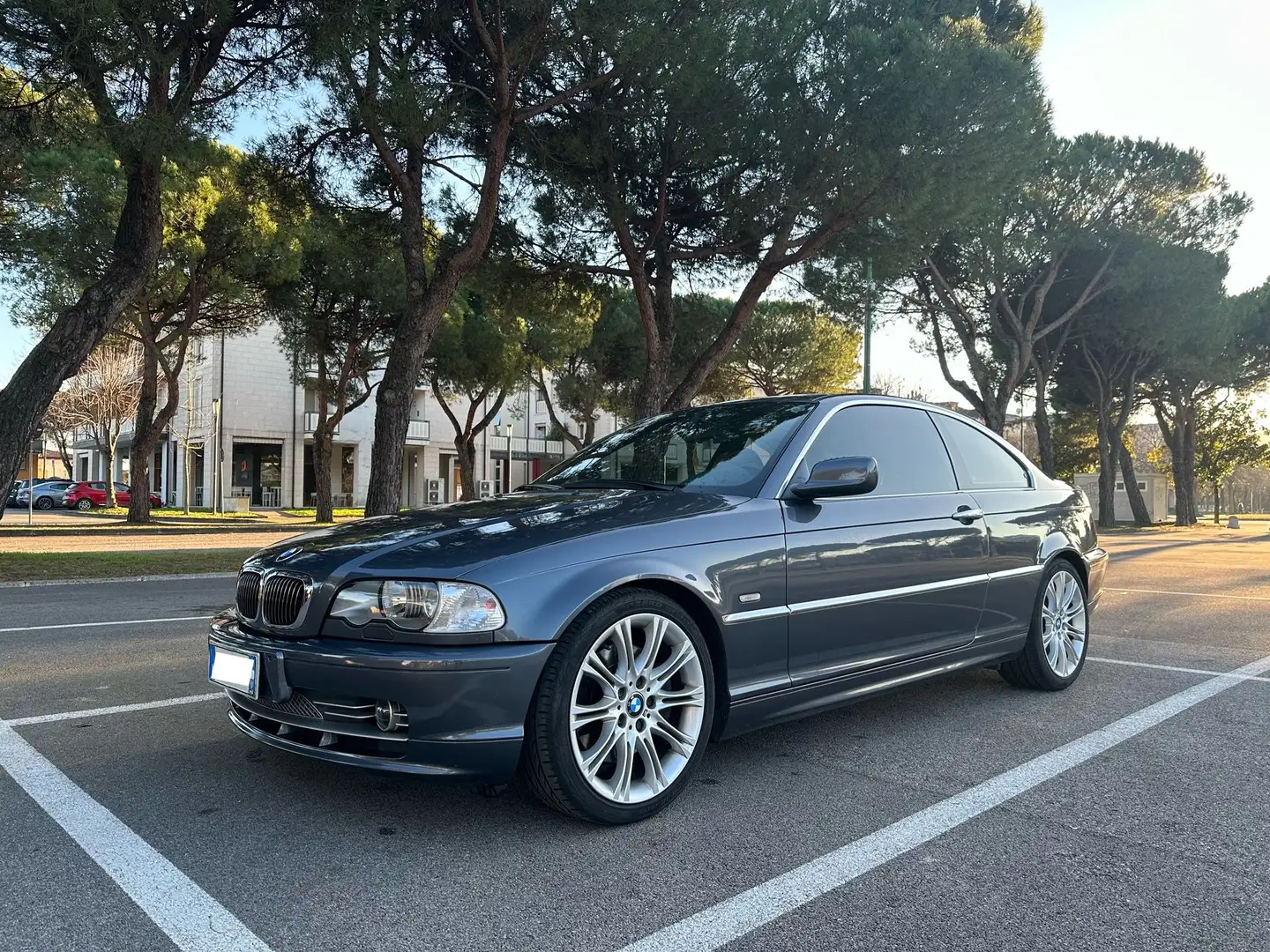 BMW 330 330ci Coupe - 1