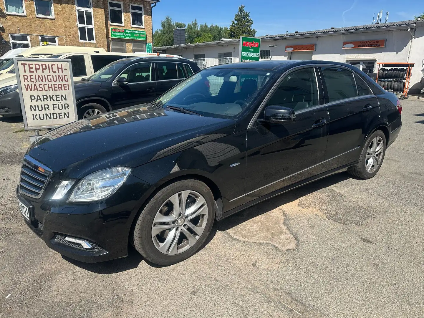 Mercedes-Benz E 350 CGI BlueEfficiency, Vollsusstattung Negro - 1