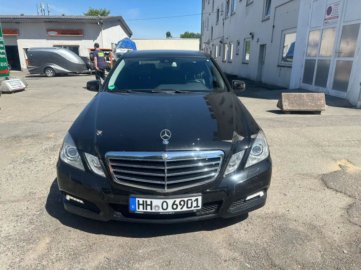 Mercedes-Benz E 350 CGI BlueEfficiency, Vollsusstattung Negro - 2