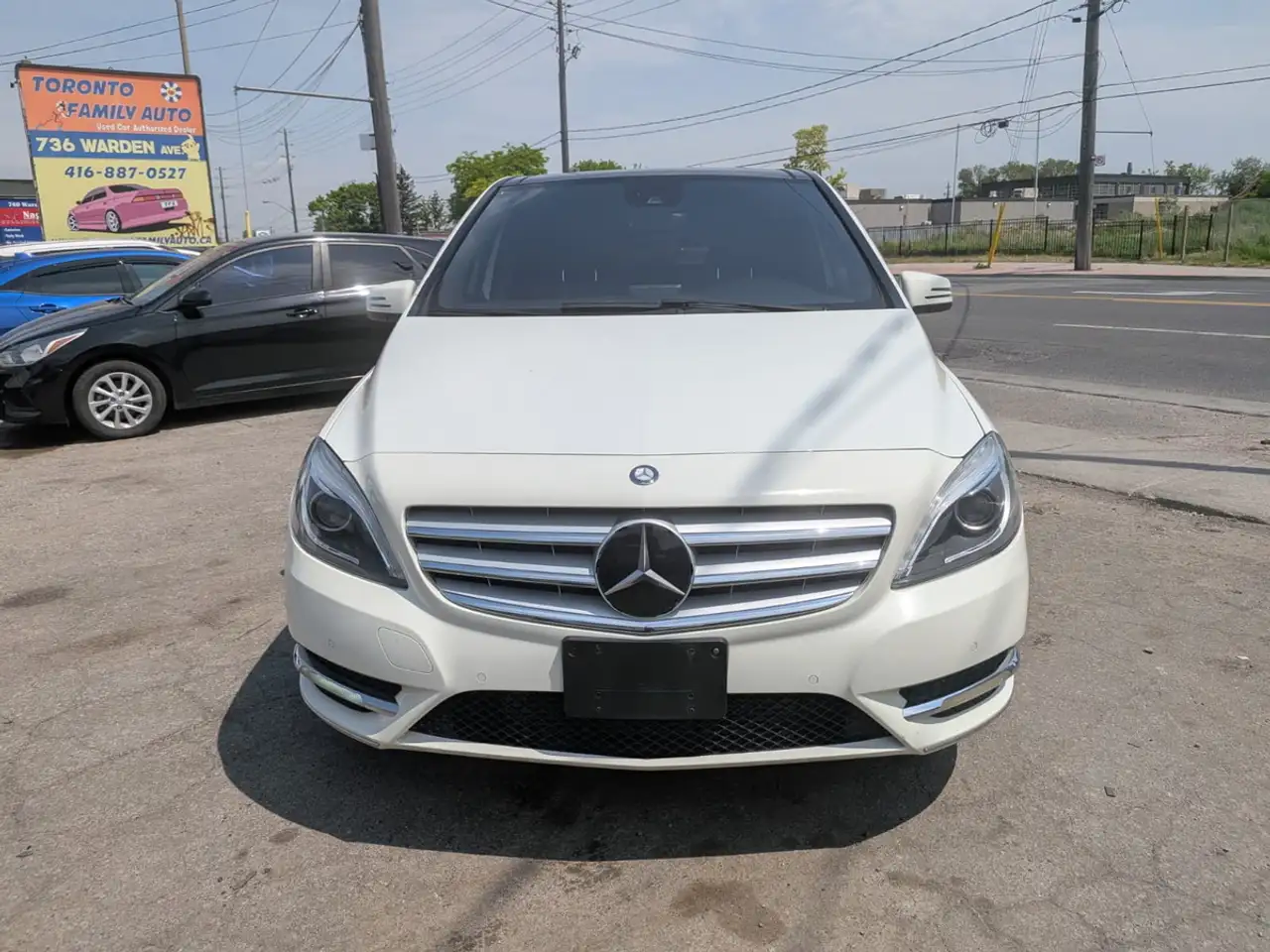 Mercedes-Benz B-Class снимка Mercedes-Benz B-Class
