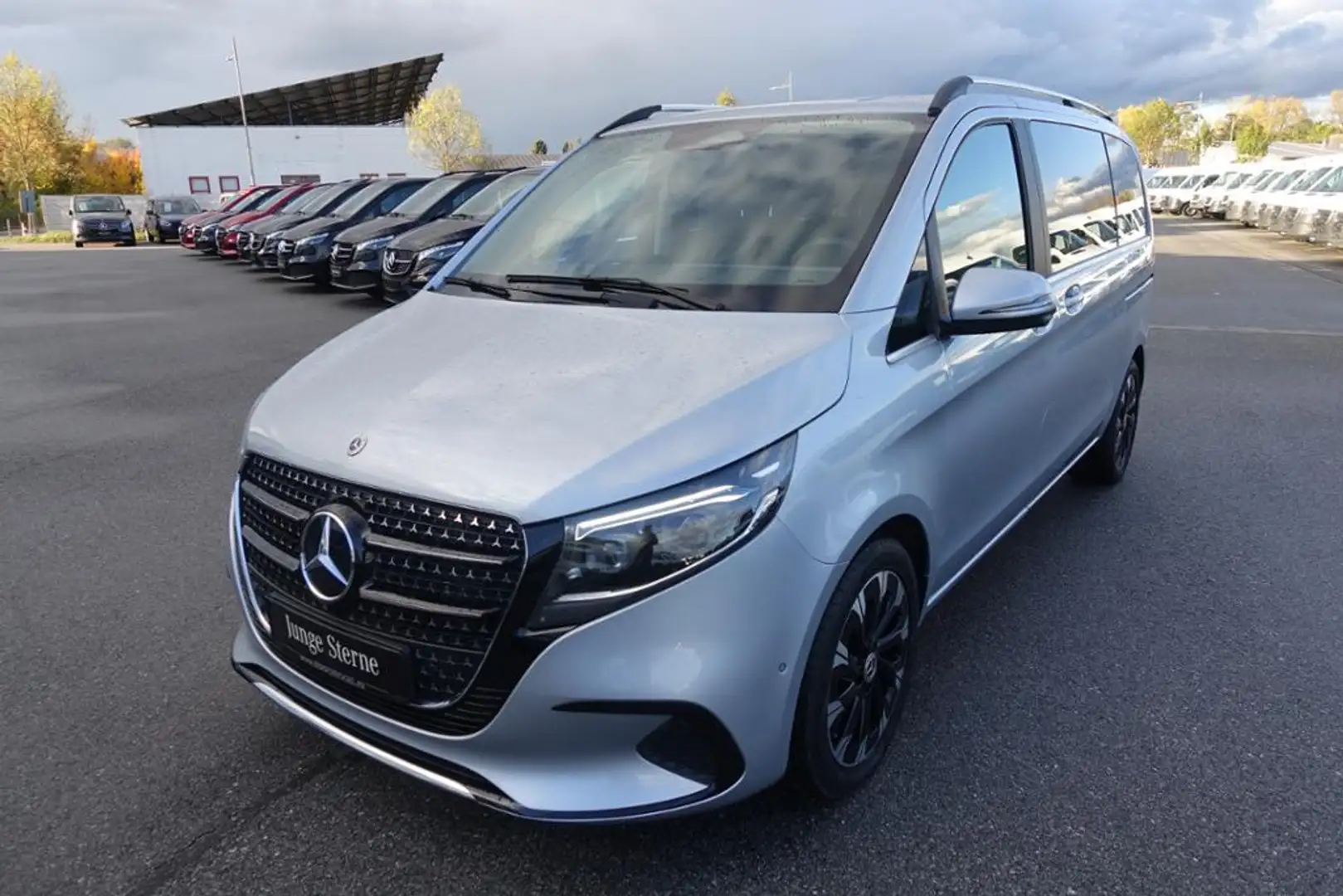 Mercedes-Benz V 250 d Avantgarde MODELLPFLEGE kompakt+Distronic Silber - 2