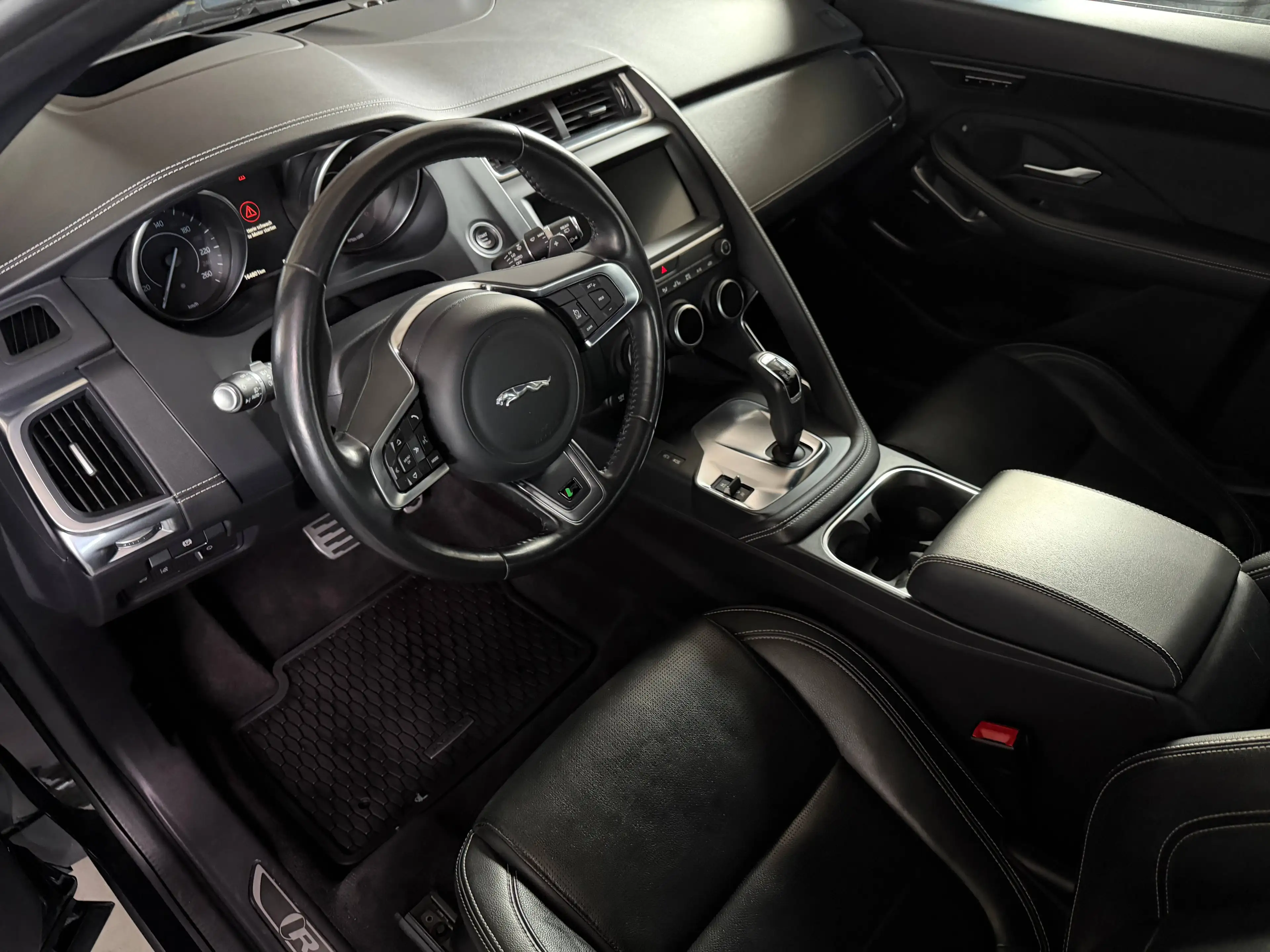 Jaguar E-Pace R-Dynamic SE AWD *NAVI*SITZHEIZUNG*LED*KAMERA*TOP* — photo 8