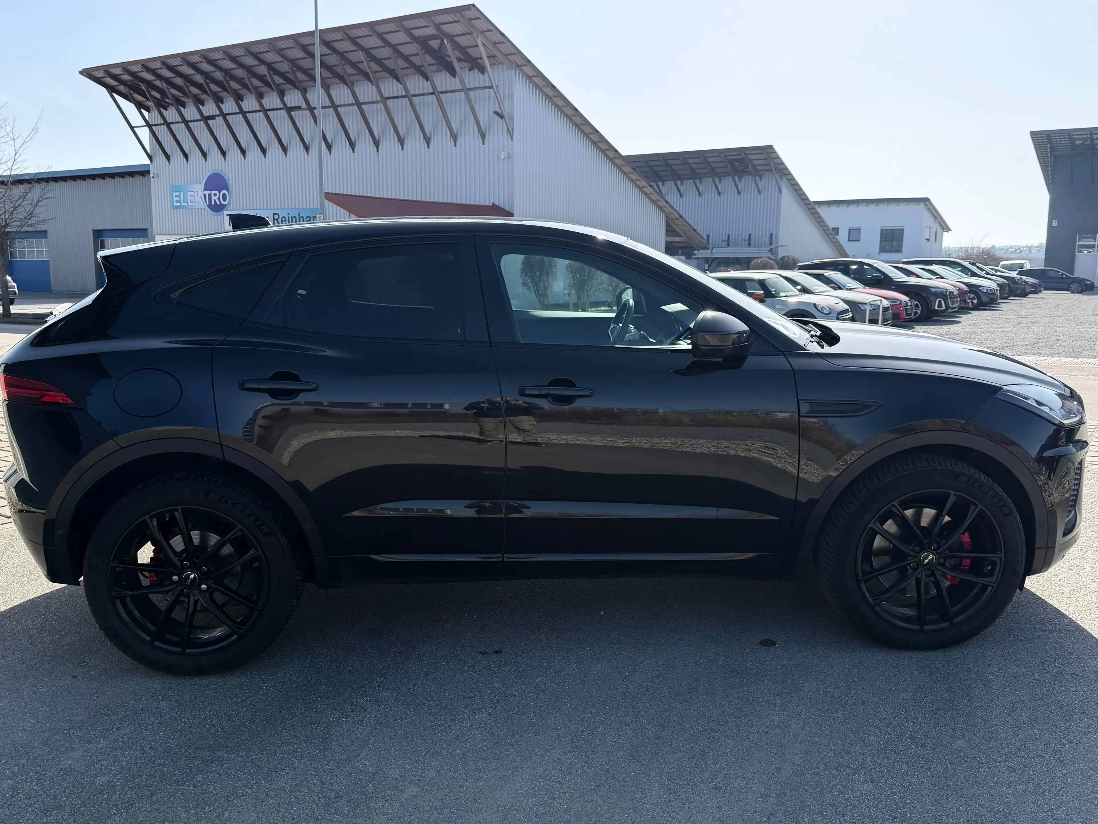 Jaguar E-Pace R-Dynamic SE AWD *NAVI*SITZHEIZUNG*LED*KAMERA*TOP* — photo 5