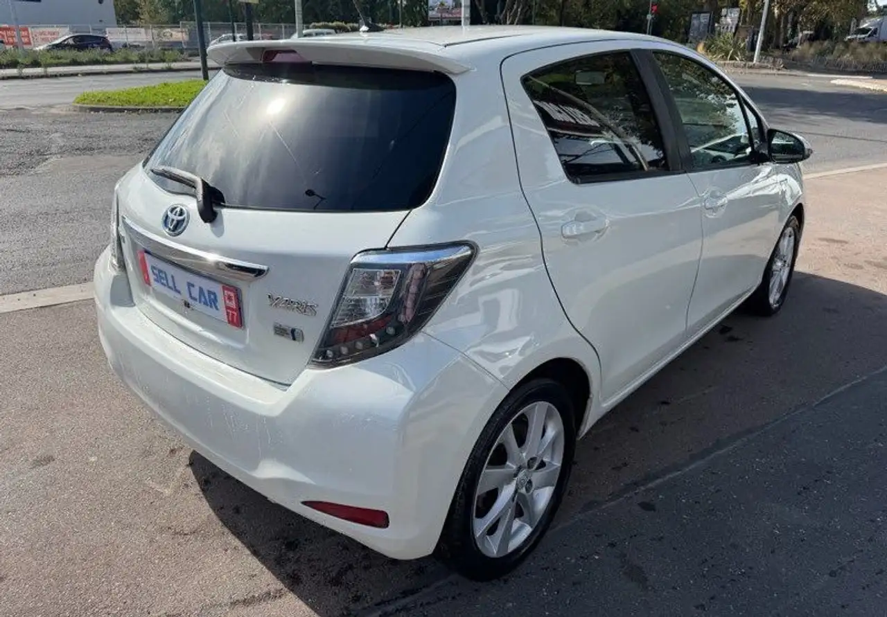 Toyota Yaris Yaris — photo 4
