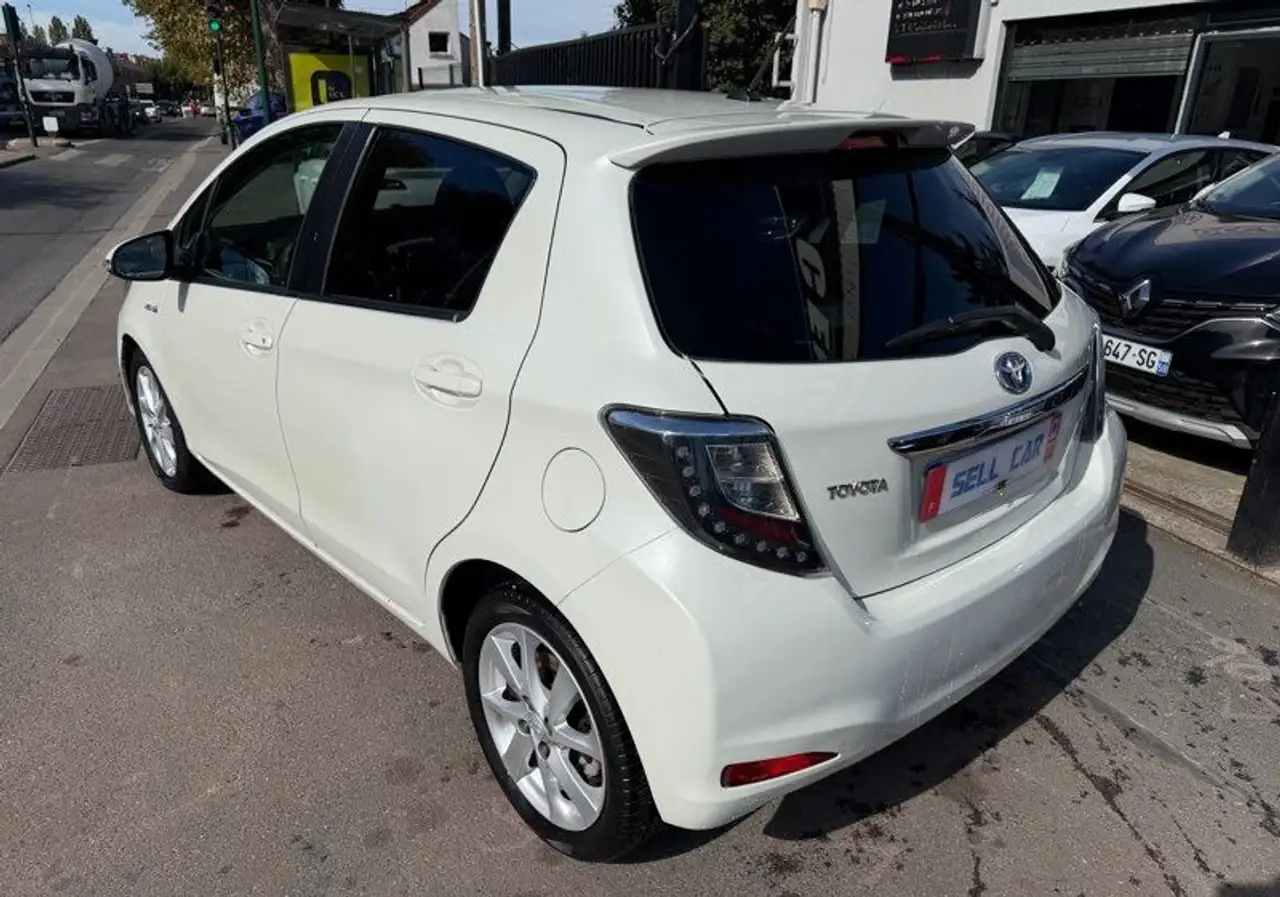 Toyota Yaris Yaris — photo 3