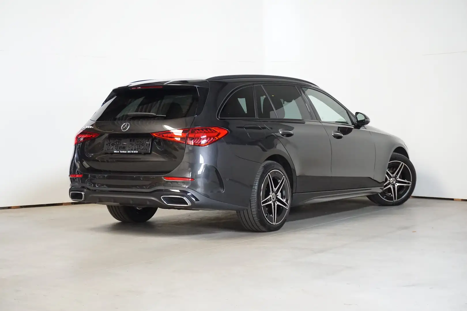 Mercedes-Benz C 300 T - AMG - NIGHT PAKKET - PANO DAK - BURMESTER Grijs - 2