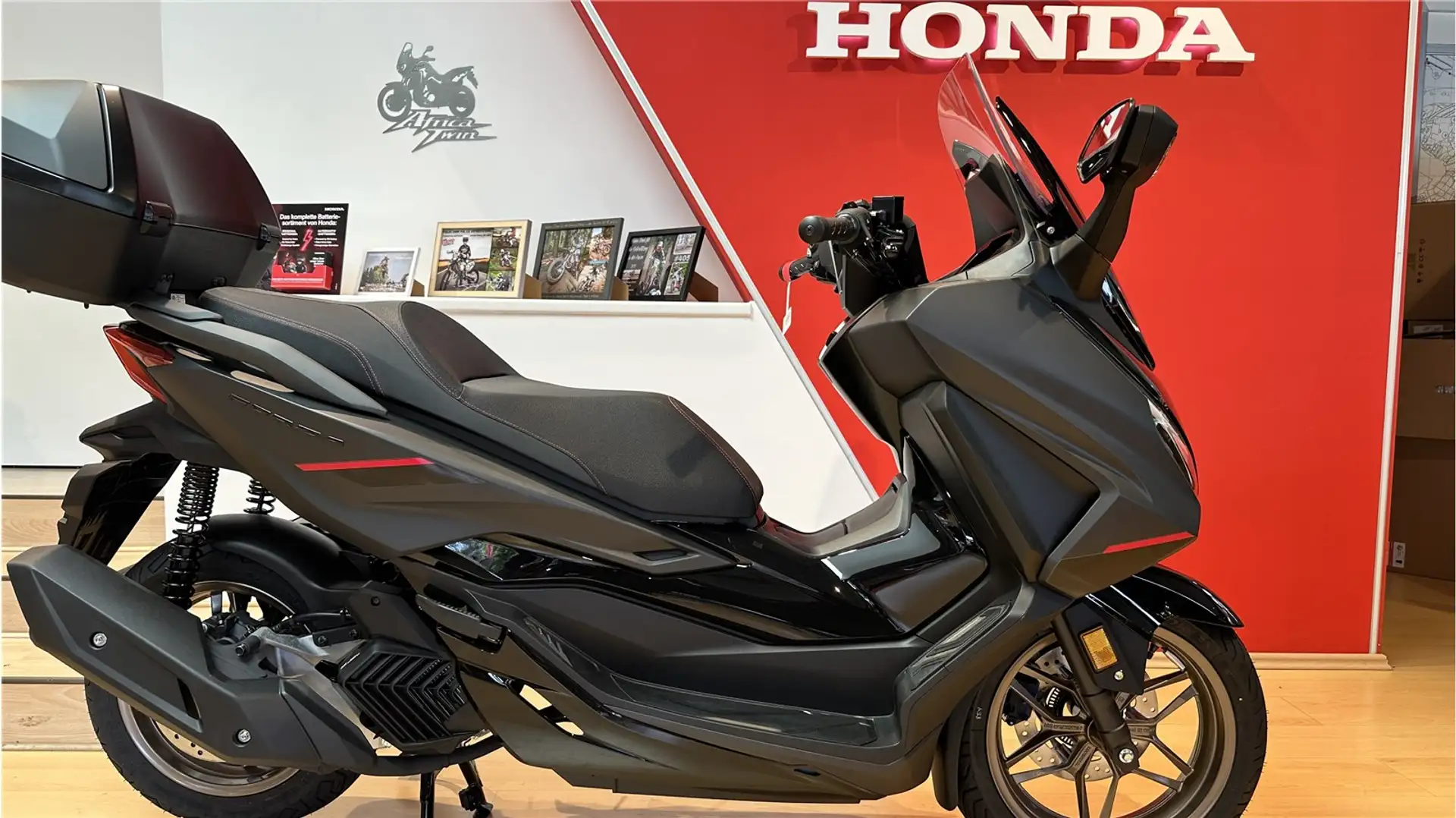 Honda Forza 125 - 1