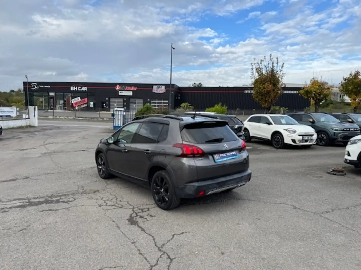 Peugeot 2008 1.2 PURETECH 110CH E6.C GT LINE S\u0026S EAT6 DISTRIBUTION NEUVE + FULL OPTIONS Gris - 2