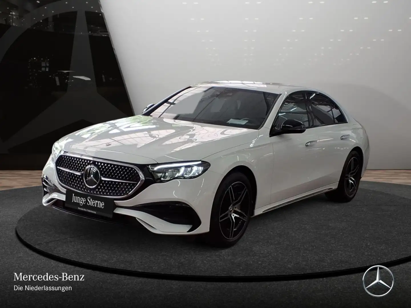 Mercedes-Benz E 300 de Hybrid AMG Fahrass Distr. LED AHK Night Wit - 2