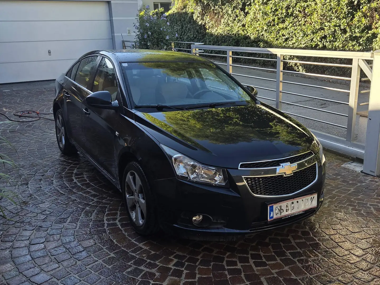 Chevrolet Cruze Cruze 1,8 16V LT Schwarz - 1