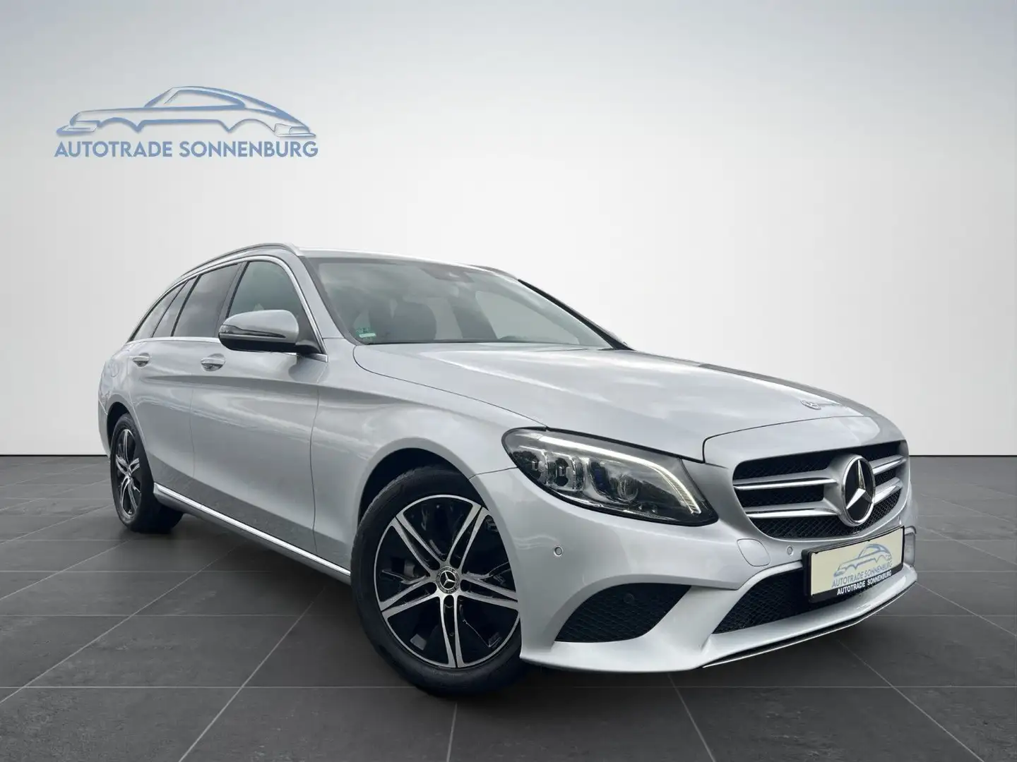 Mercedes-Benz C 220 T d/AHK/KAMERA/APPLECAR Silber - 1