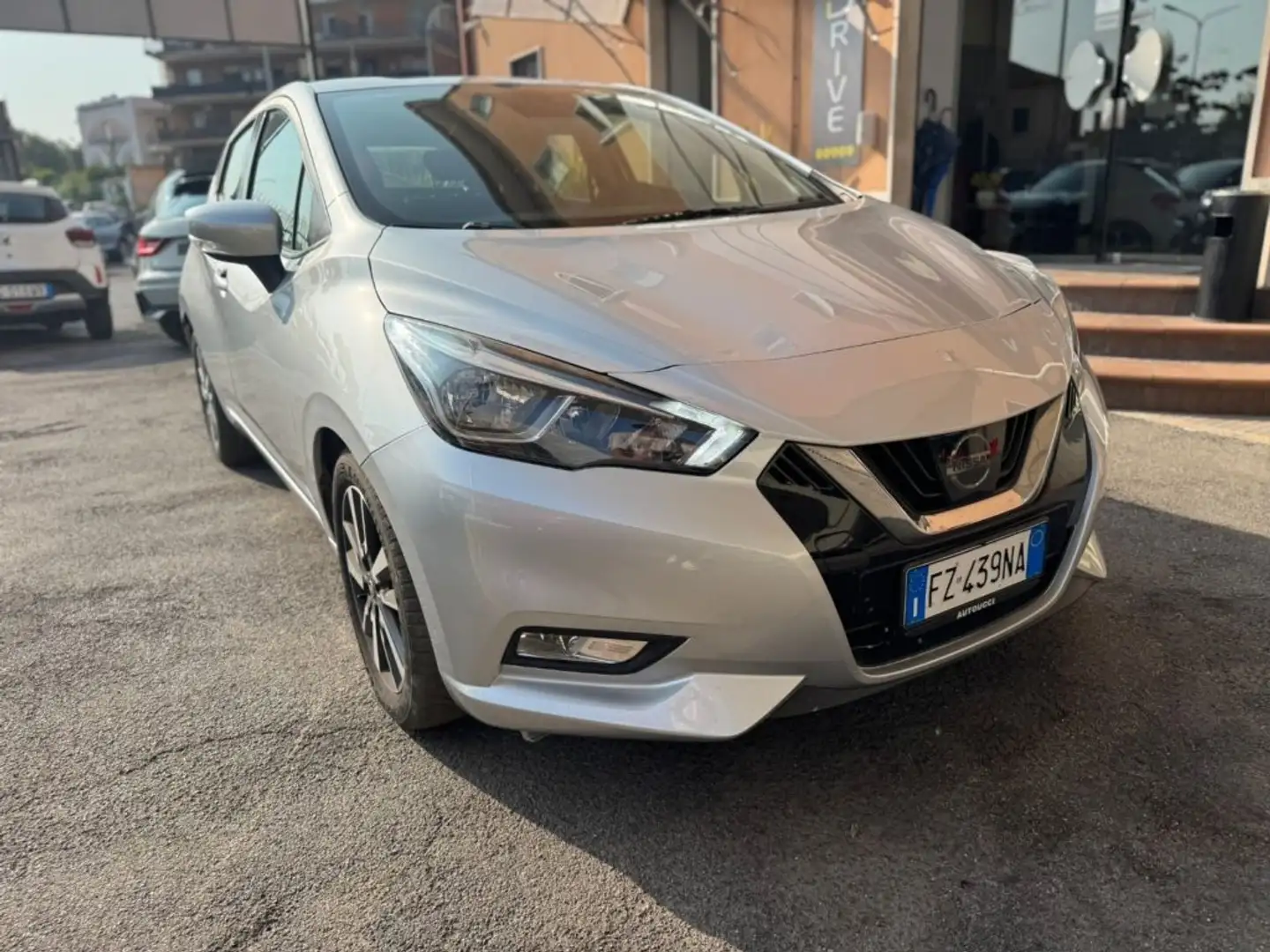 Nissan Micra 0.9  5 porte N-Connecta. +Gpl Argento - 2