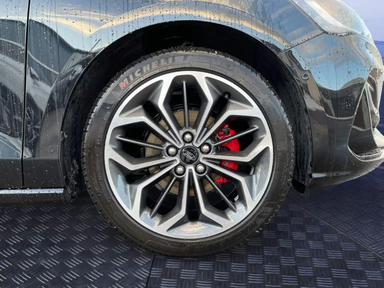 Ford Focus Turnier 1.0 EcoBoost Aut. ST-LINE X *Pano+B&O* 16