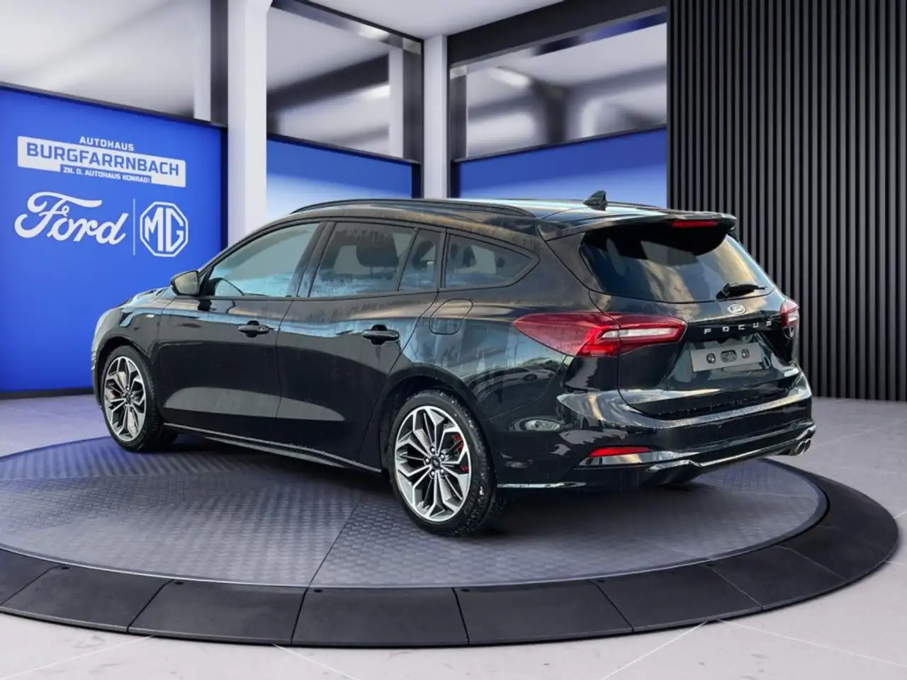 Ford Focus Turnier 1.0 EcoBoost Aut. ST-LINE X *Pano+B&O* 4