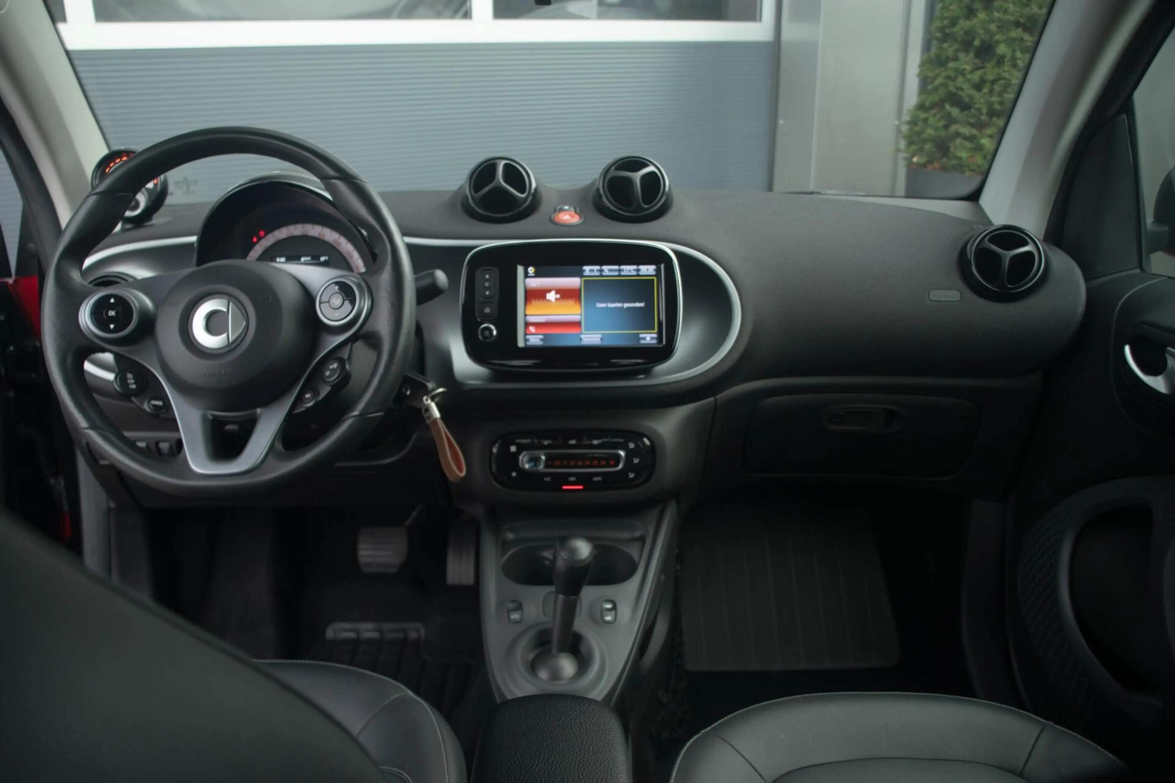 smart forTwo cabrio EQ Comfort PLUS 18Kwh|Stuurwiel verwarmd — photo 9