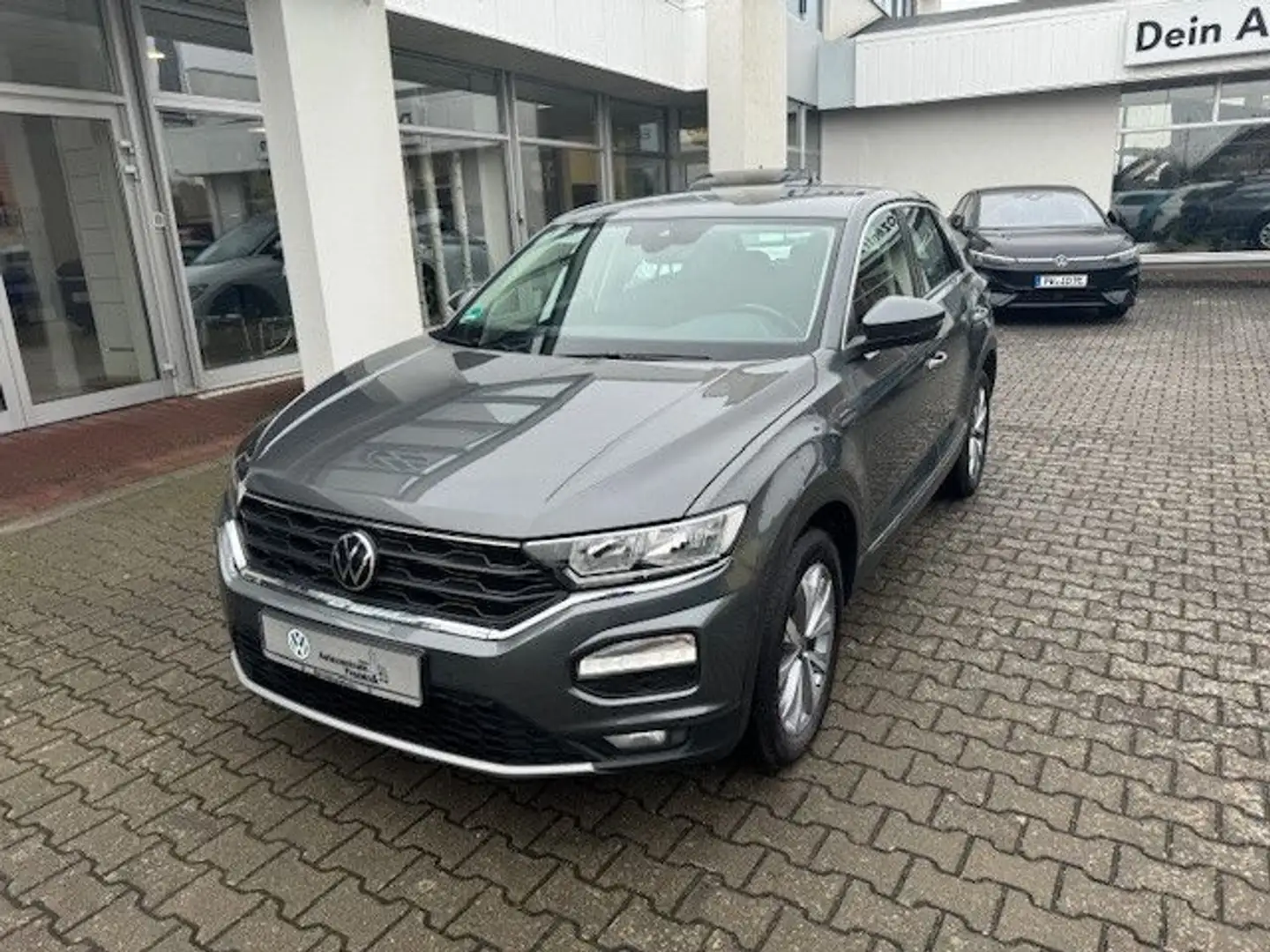 Volkswagen T-Roc 2.0 TDI Style DSG 4MOTION ACC Klima Gris - 2