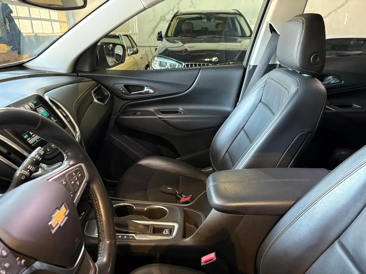 Chevrolet Equinox снимка Chevrolet Equinox